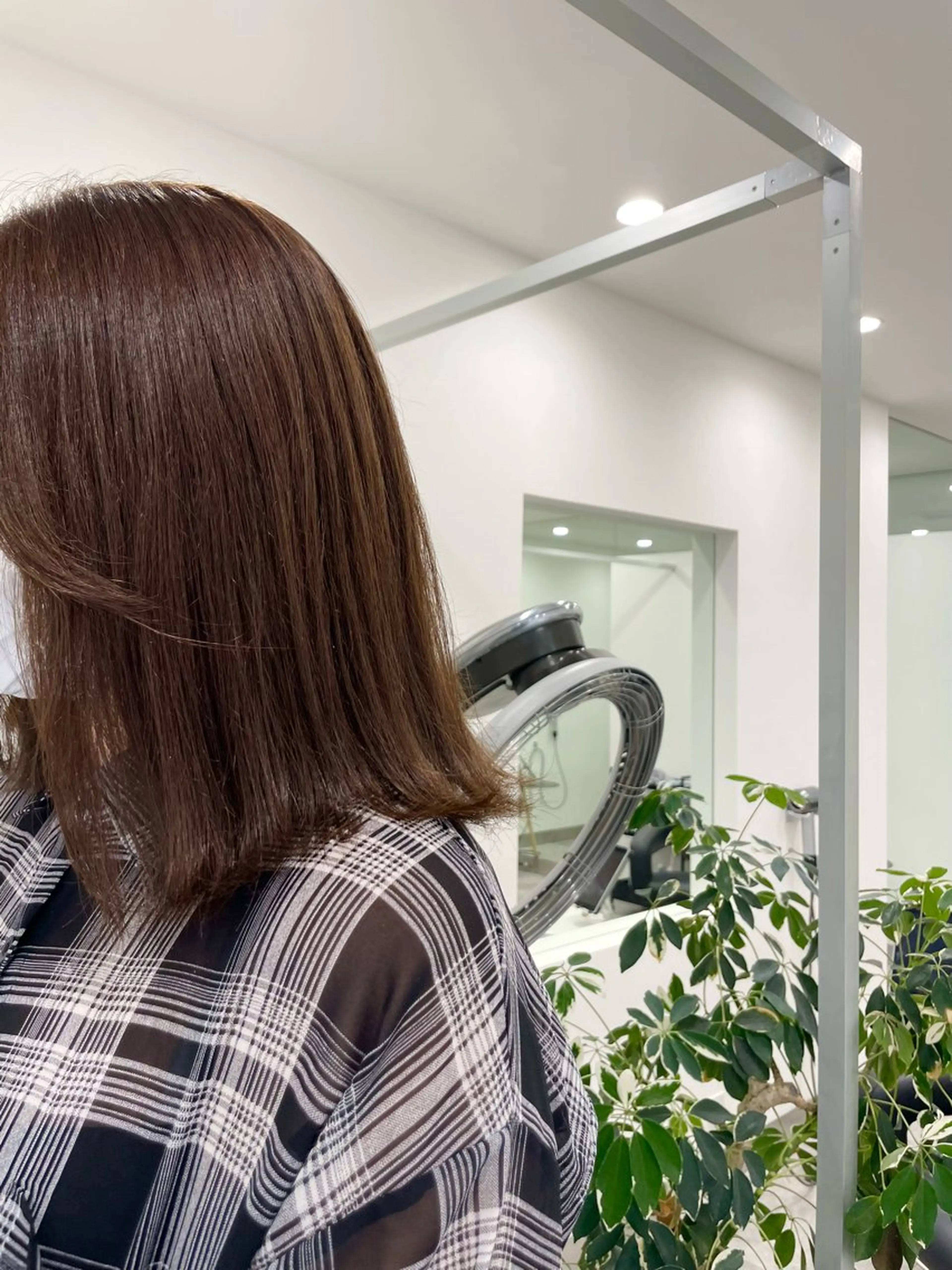 ミディアム カラー ブラウンカラー オリーブブラウン ヘアカラー ⭐トレンドカット&カ ラーCocoro🪿のヘアスタイル