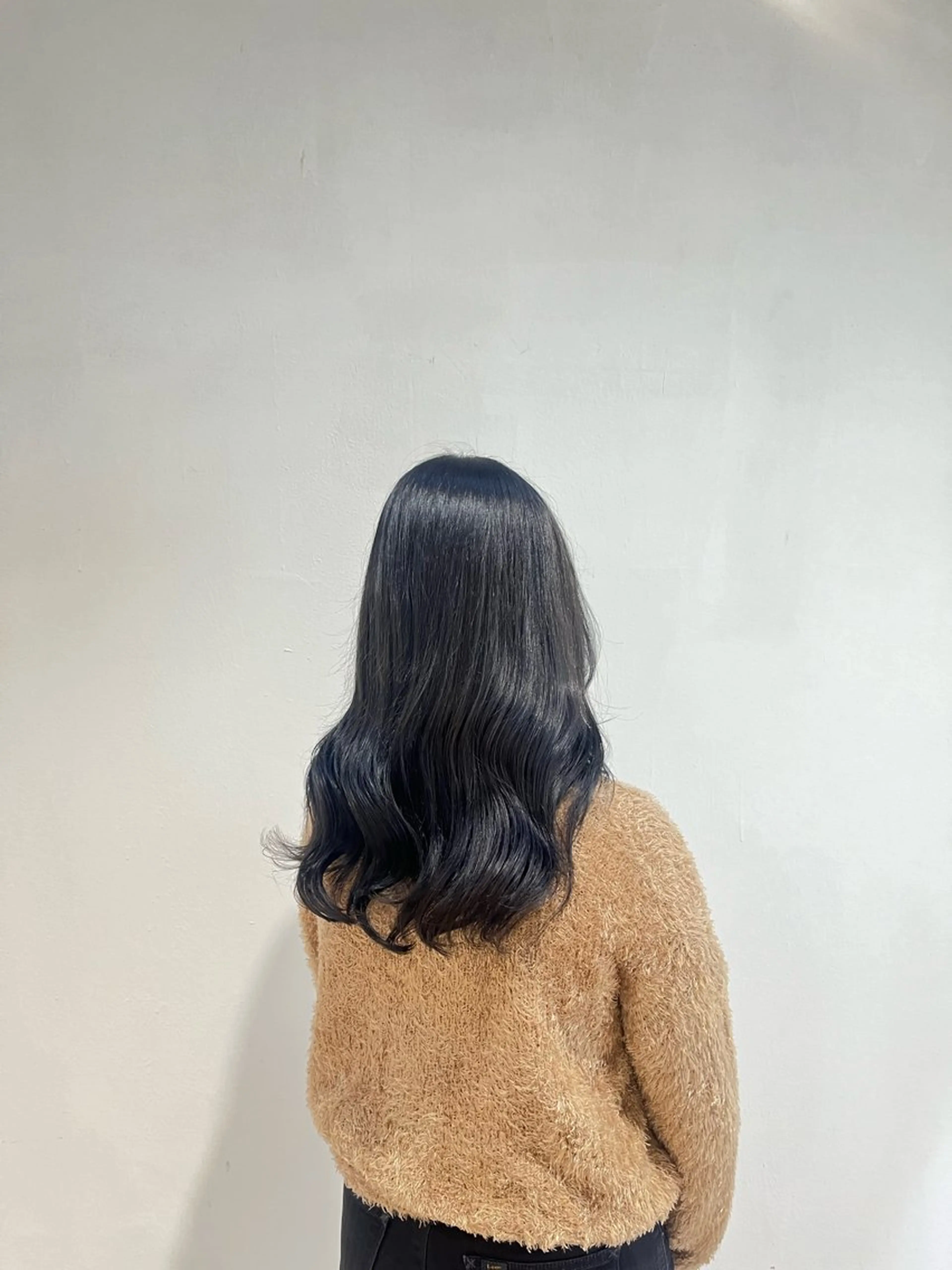カラー 黒髪 ブルーカラー ブルーブラック ルプラボウ　小野寺 菜穂/豊橋/パーマのヘアスタイル