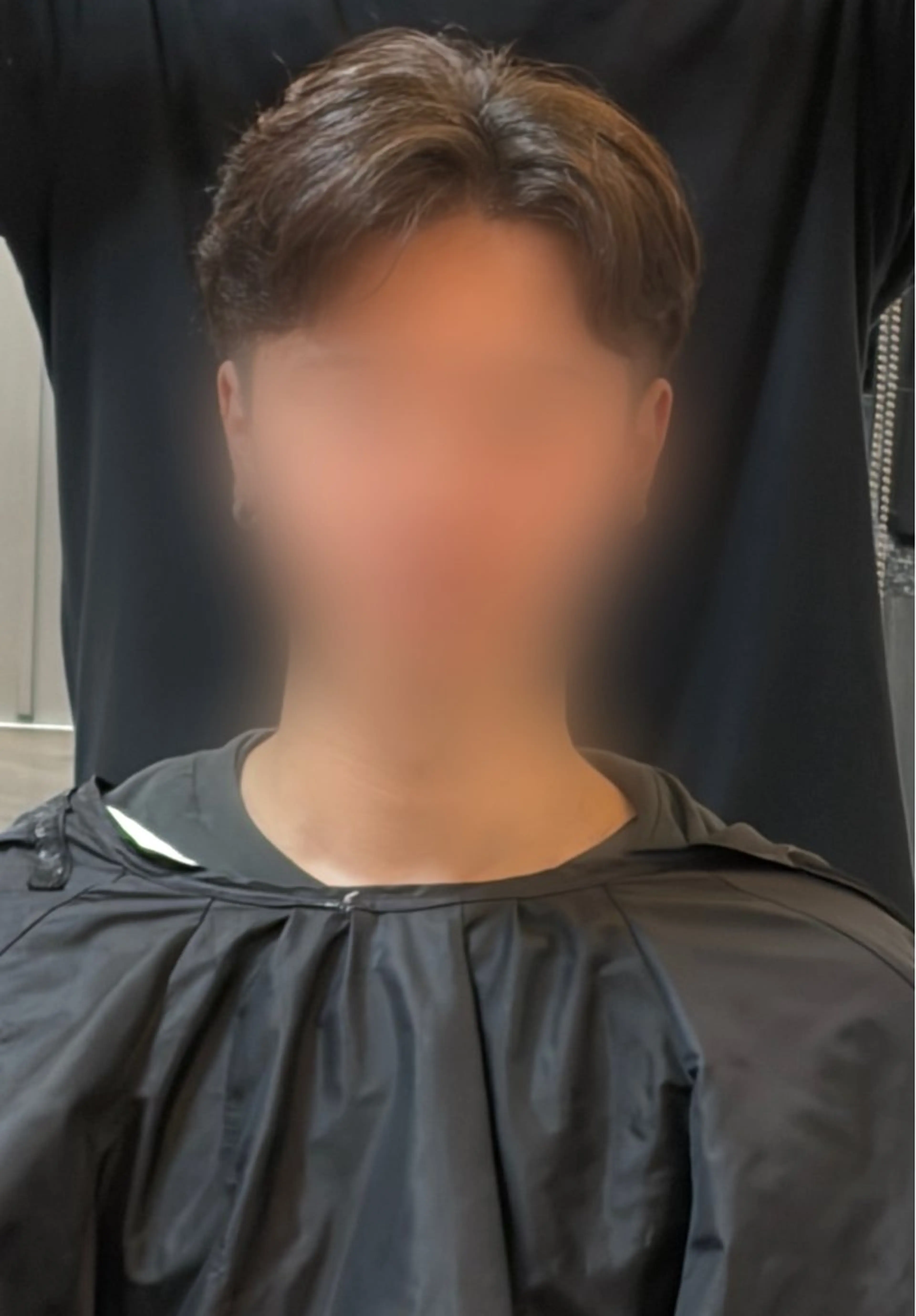 メンズ センターパート カット 中村 立のヘアスタイル