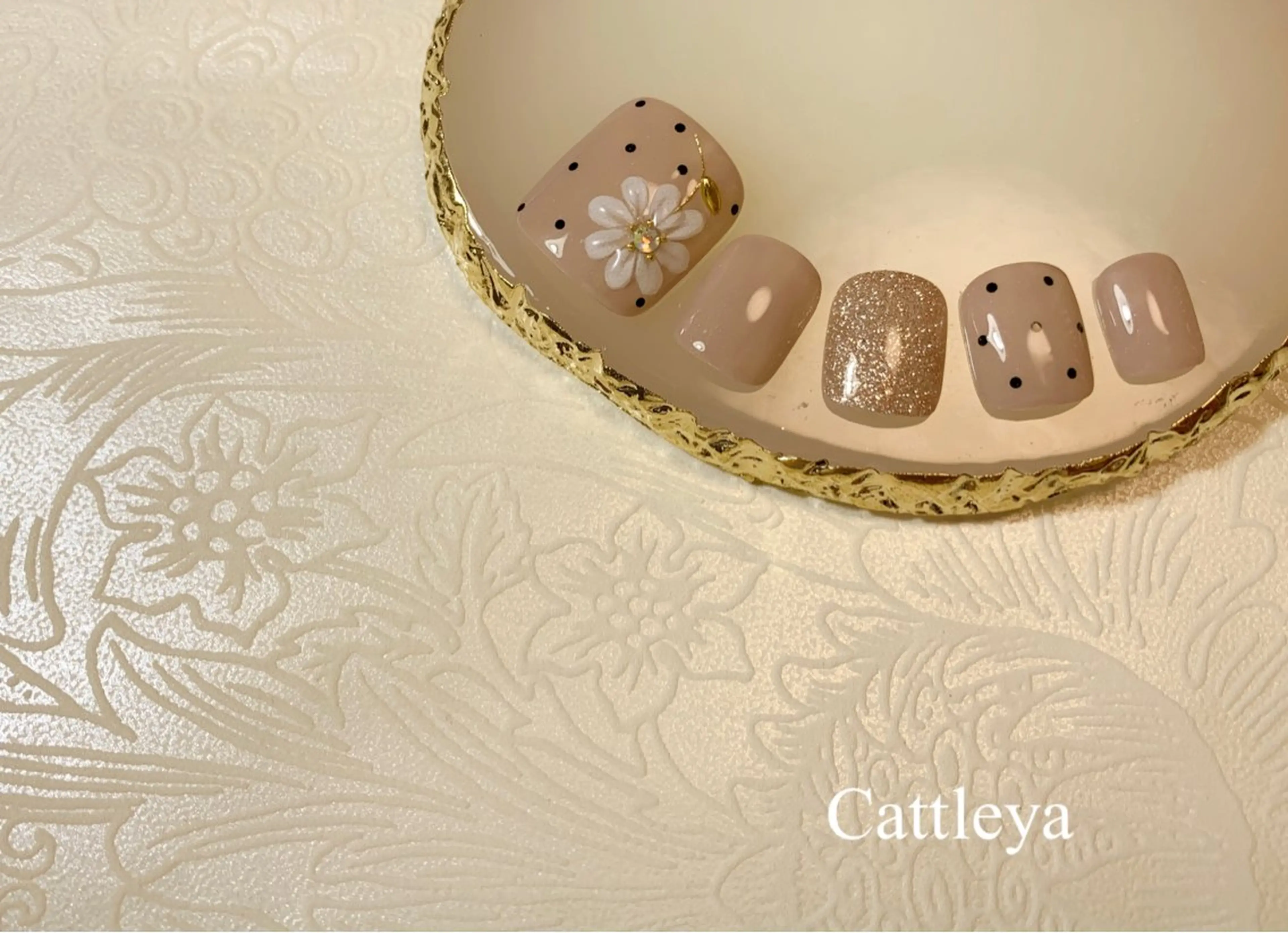 ネイル フラワーネイル Cattleya カトレアのネイルデザイン