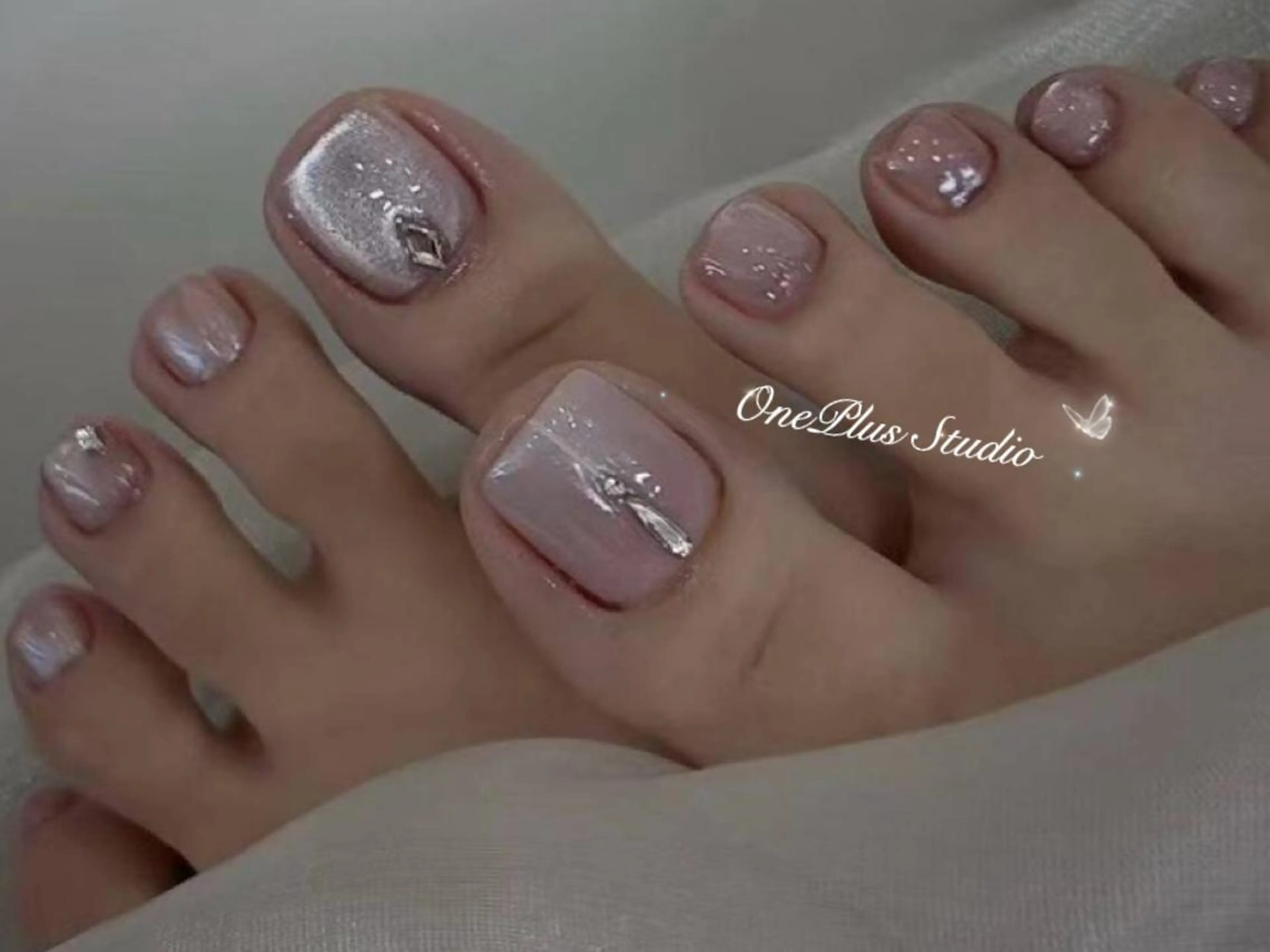 ネイル アートネイル オーロラネイル ガーリー キラキラネイル 韓国ネイル haruka 🧸のネイルデザイン