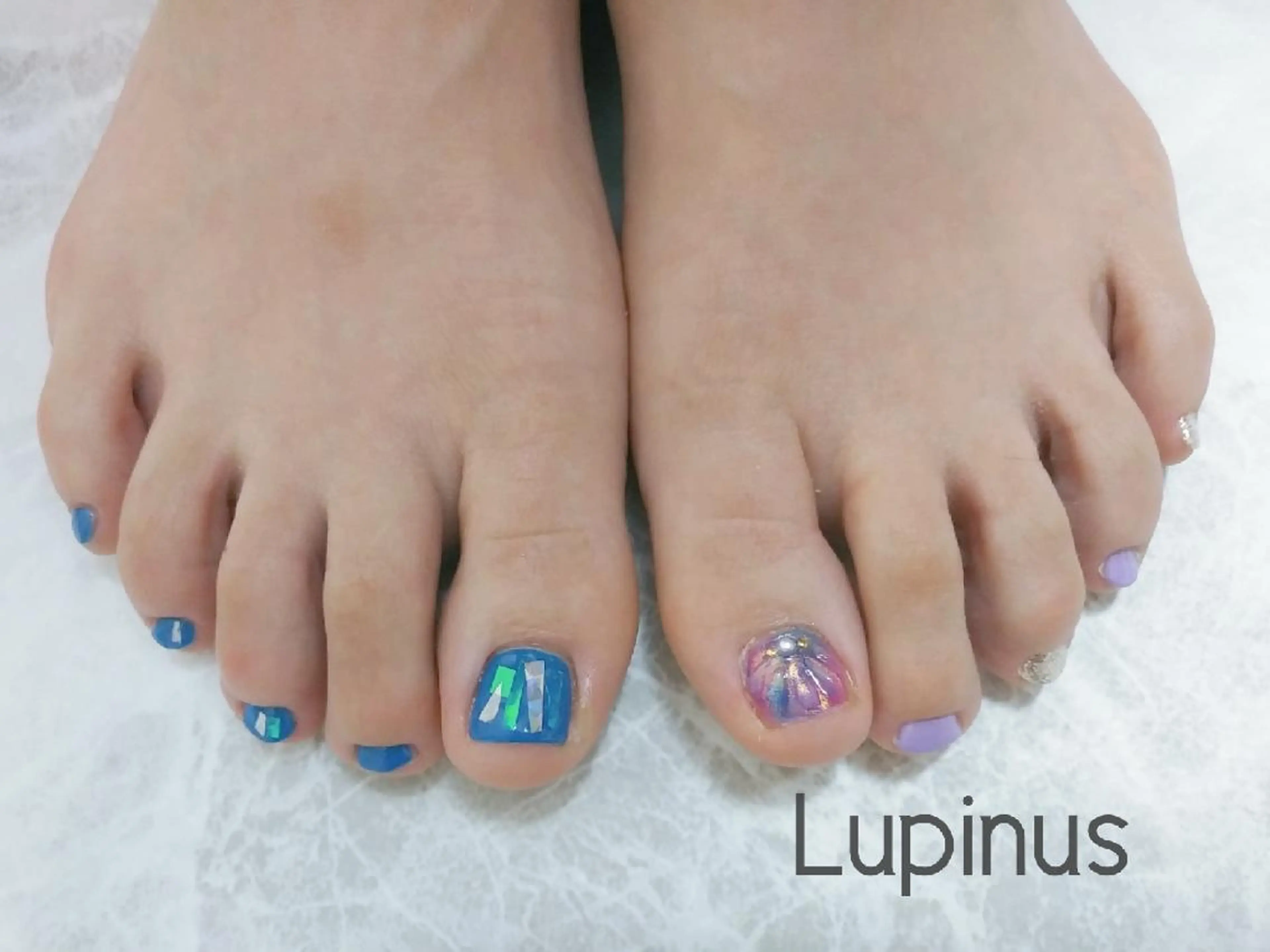 ネイル オーロラネイル Lupinus ルピナスのネイルデザイン