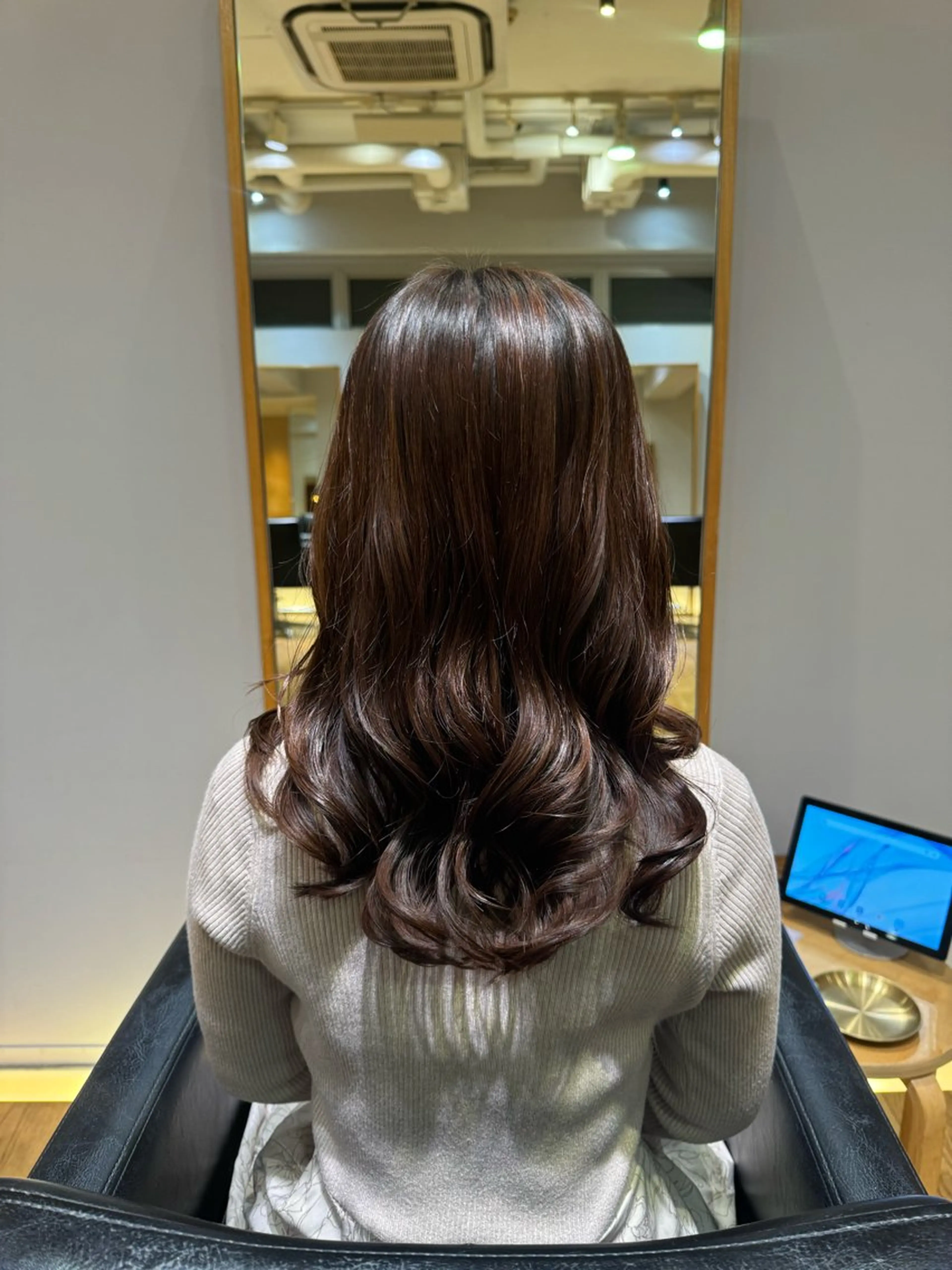 セミロング セミロングパーマ くびれヘア 顔まわりレイヤー 韓国風ヘア レイヤーカット カット パーマ 大人可愛い♡コテ巻き パーマ🌼杉田 萌恵のヘアスタイル