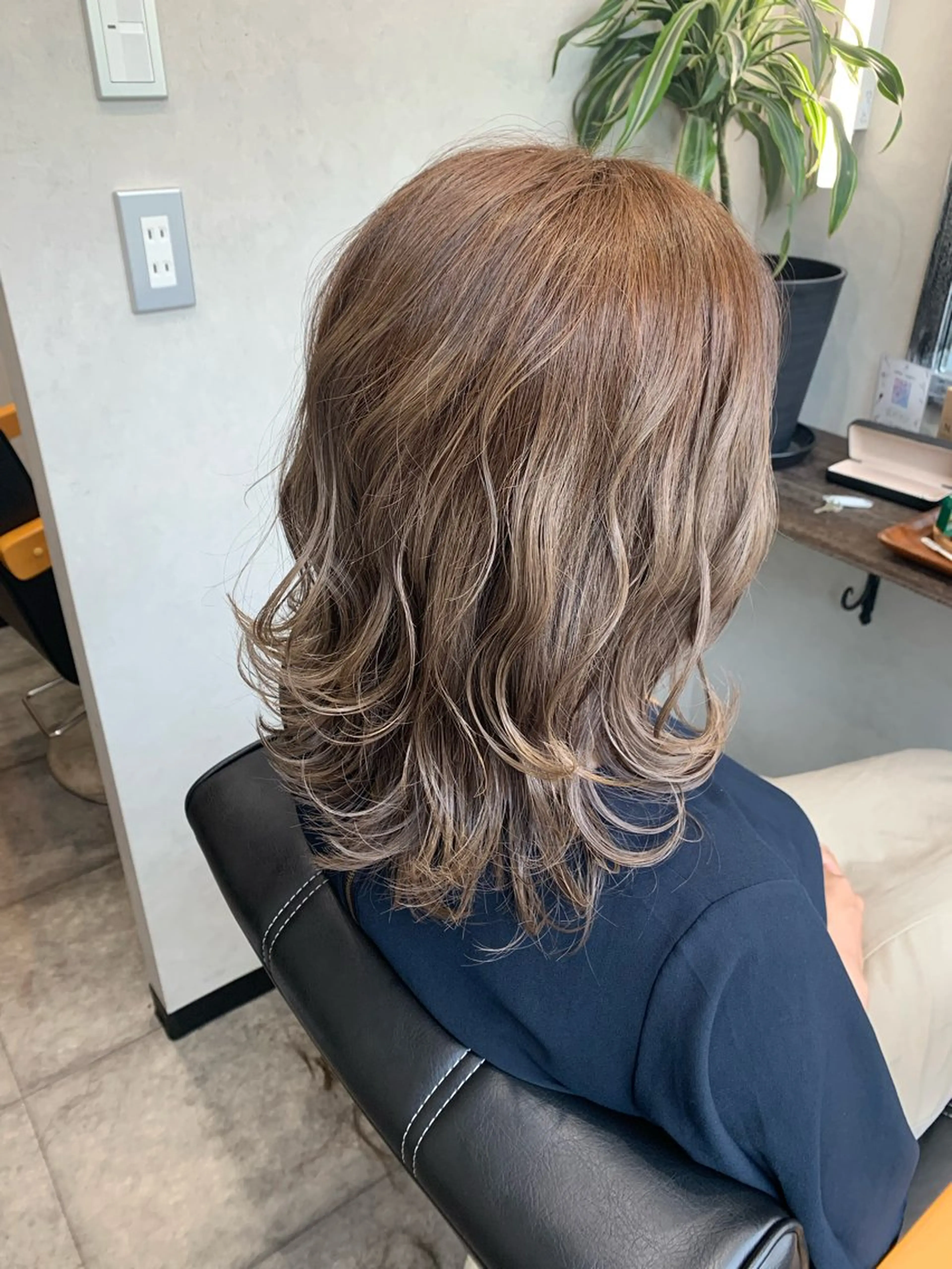 ミディアム カラー 松木 護裕のヘアスタイル