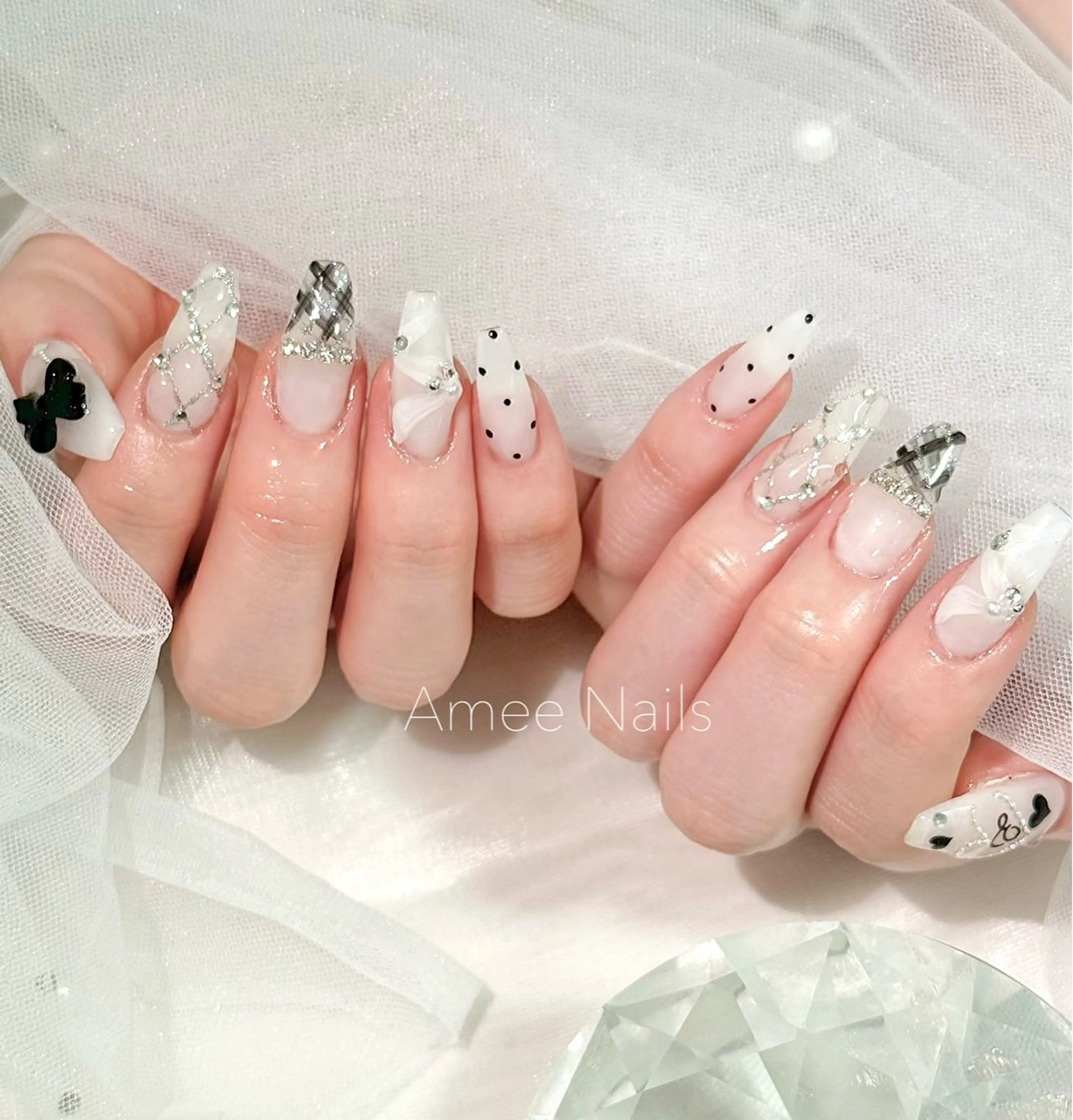 ネイル オーロラネイル クリアネイル フラッシュネイル ジェルネイル グラデーション Amee Nail Salonのネイルデザイン