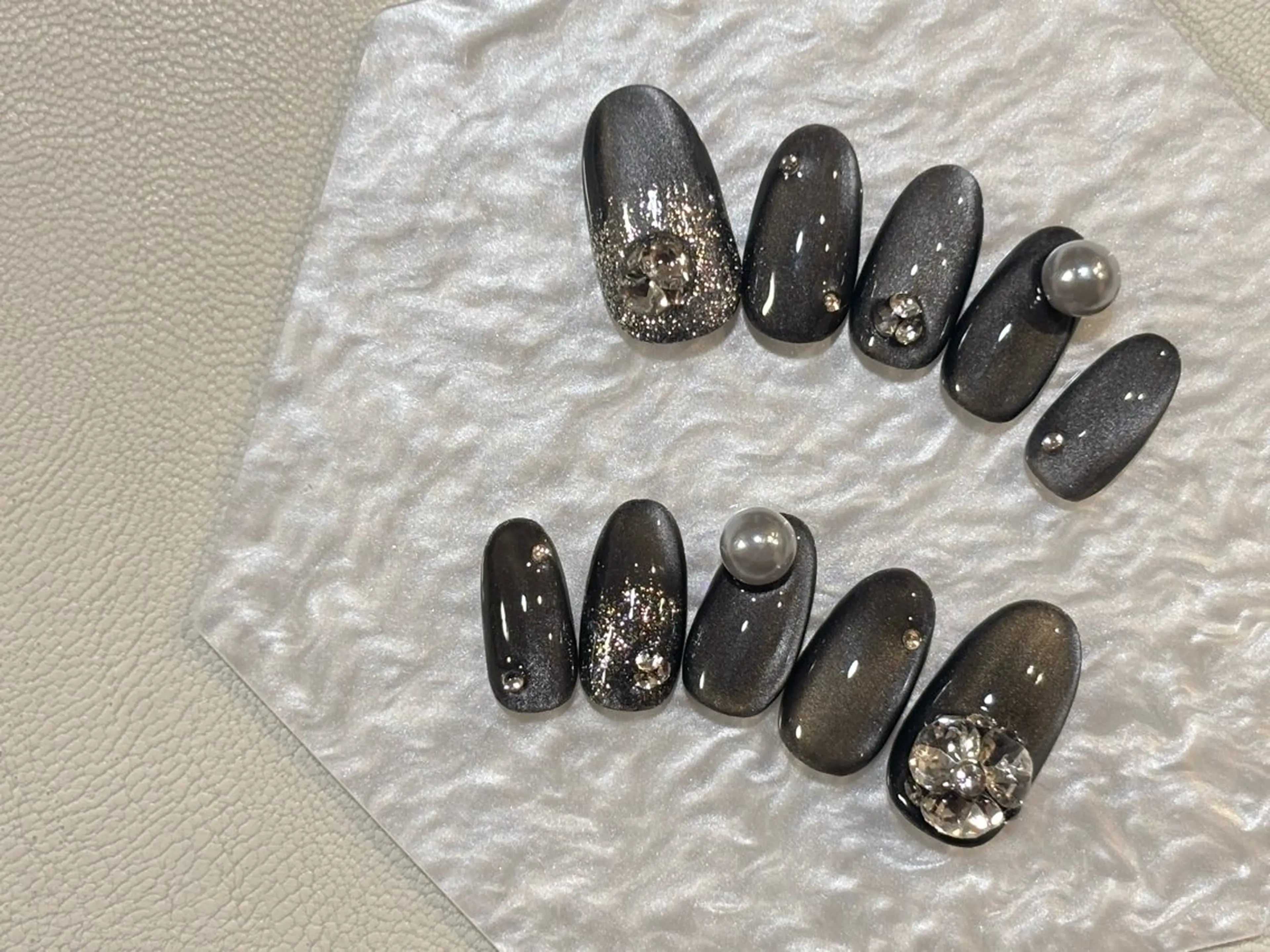 ネイル マグネットネイル 小さなビジネスサロン所属・Kanaya Kimiのネイルデザイン