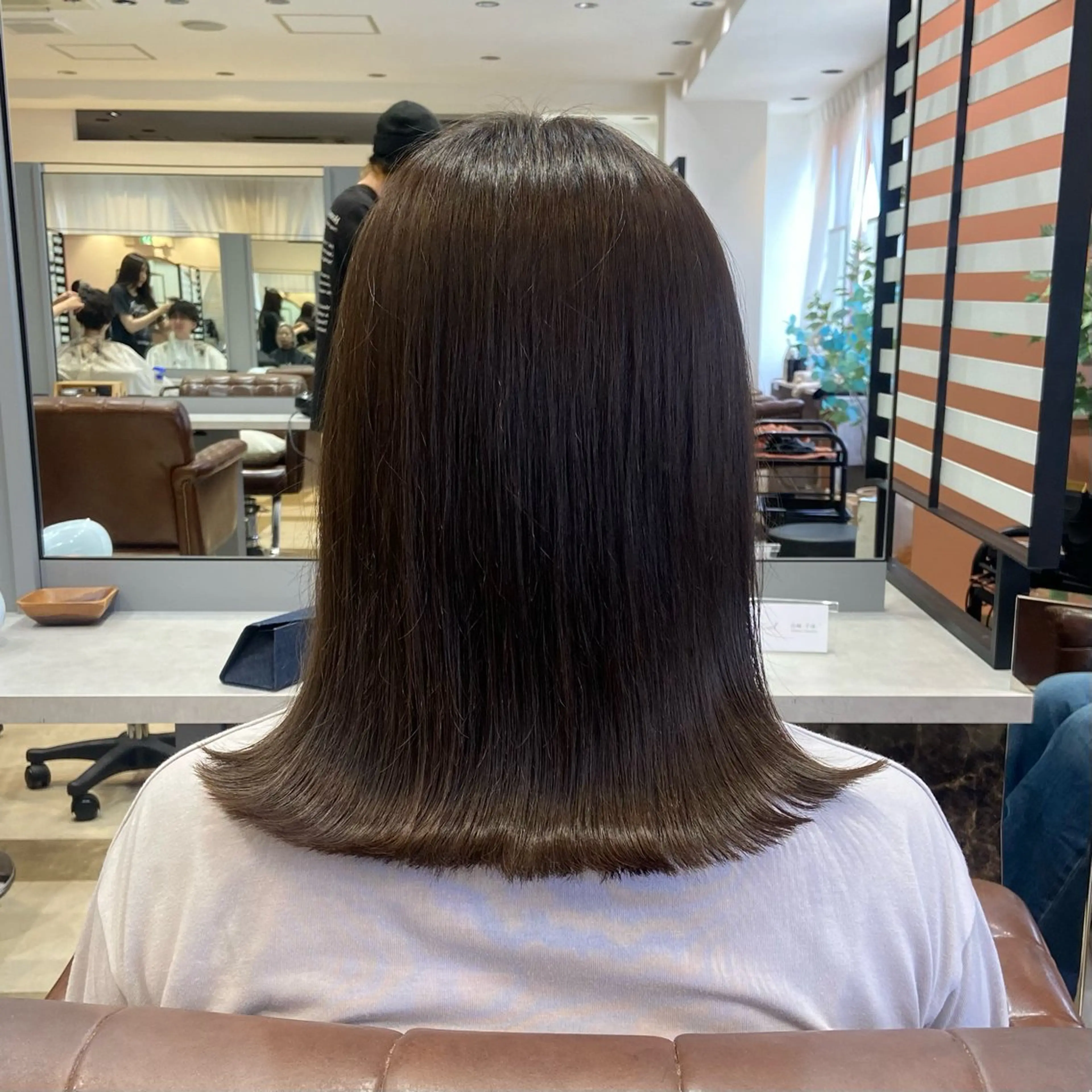 ミディアム 山﨑 千尋のヘアスタイル