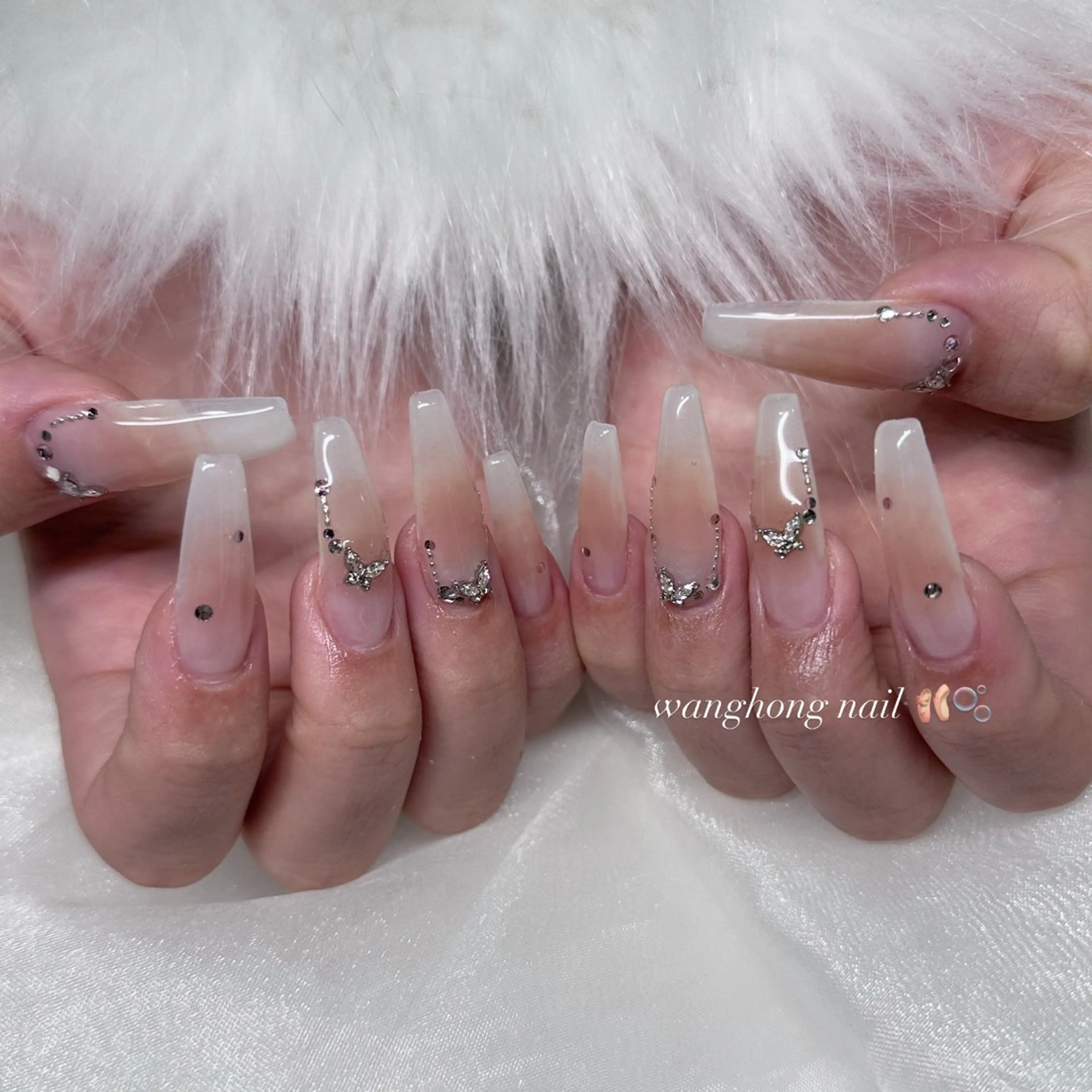 ネイル チークネイル キラキラネイル 韓国ネイル ロングネイル ワンホンネイル nono/ 熊取ﾈｲﾙｻﾛﾝのネイルデザイン