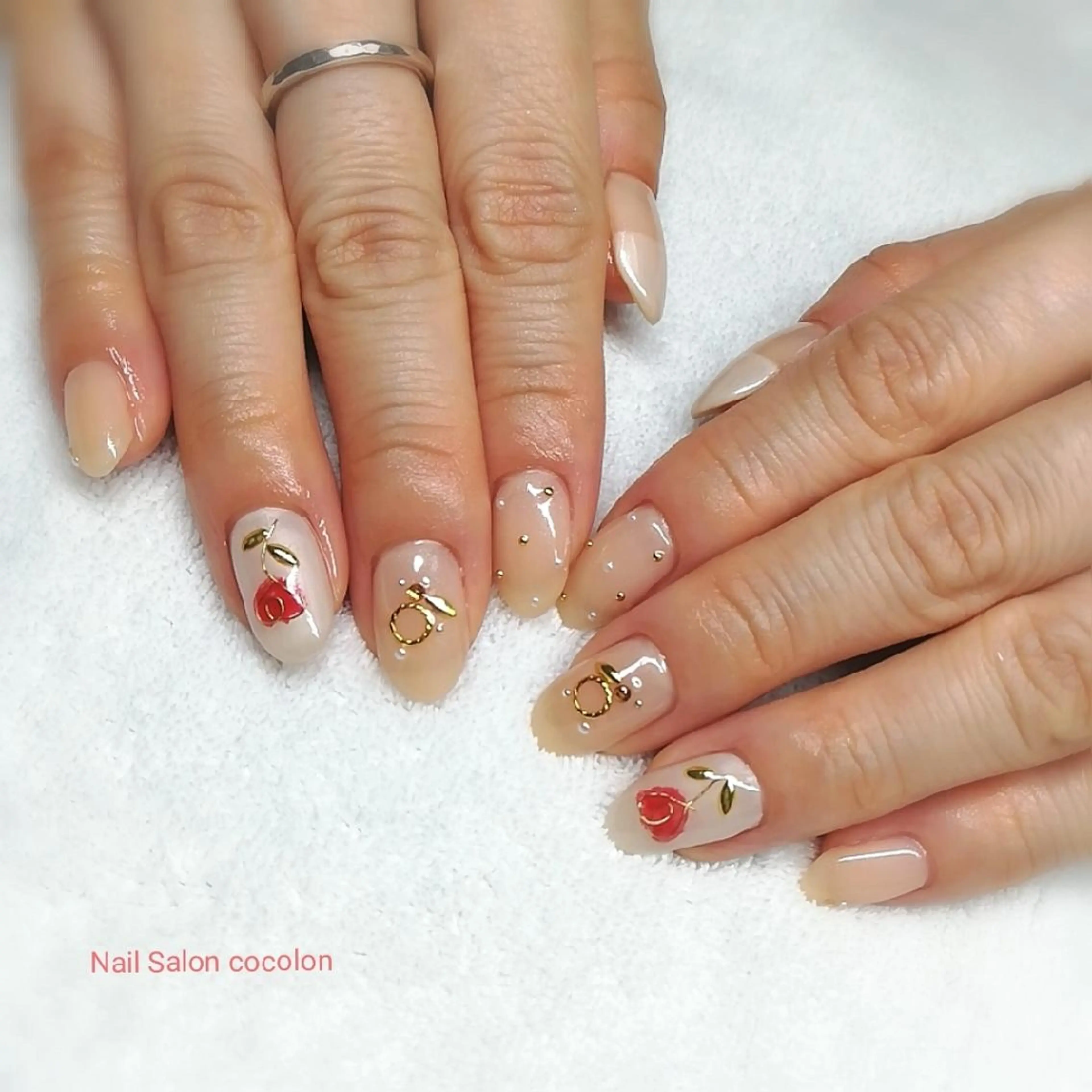 ネイル アートネイル ワンカラーネイル ハンドネイル 柴崎 美幸のネイルデザイン