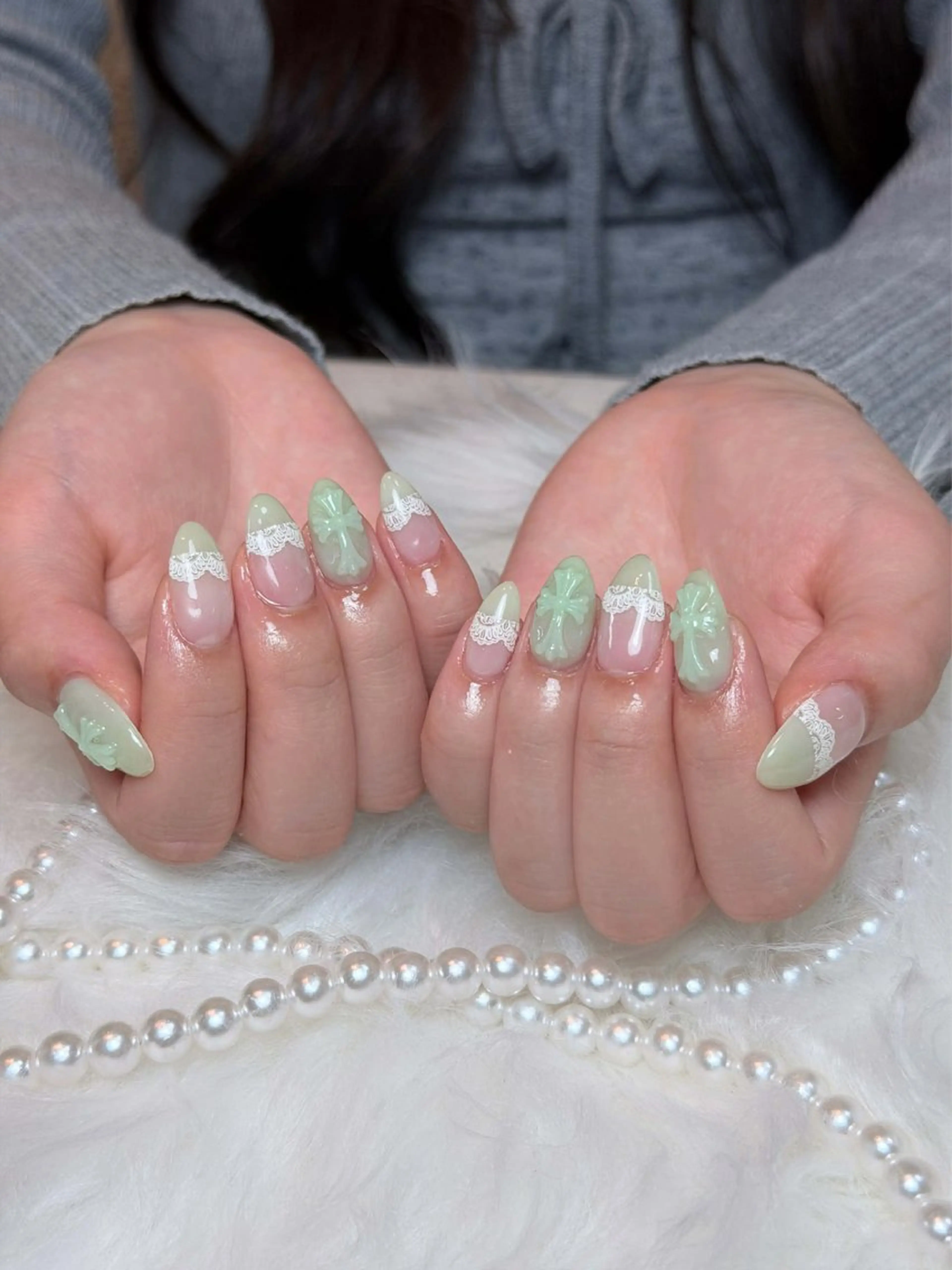 ネイル チークネイル ドット フレンチネイル グラデーション ハート ハンドネイル Julli NailStudioのネイルデザイン