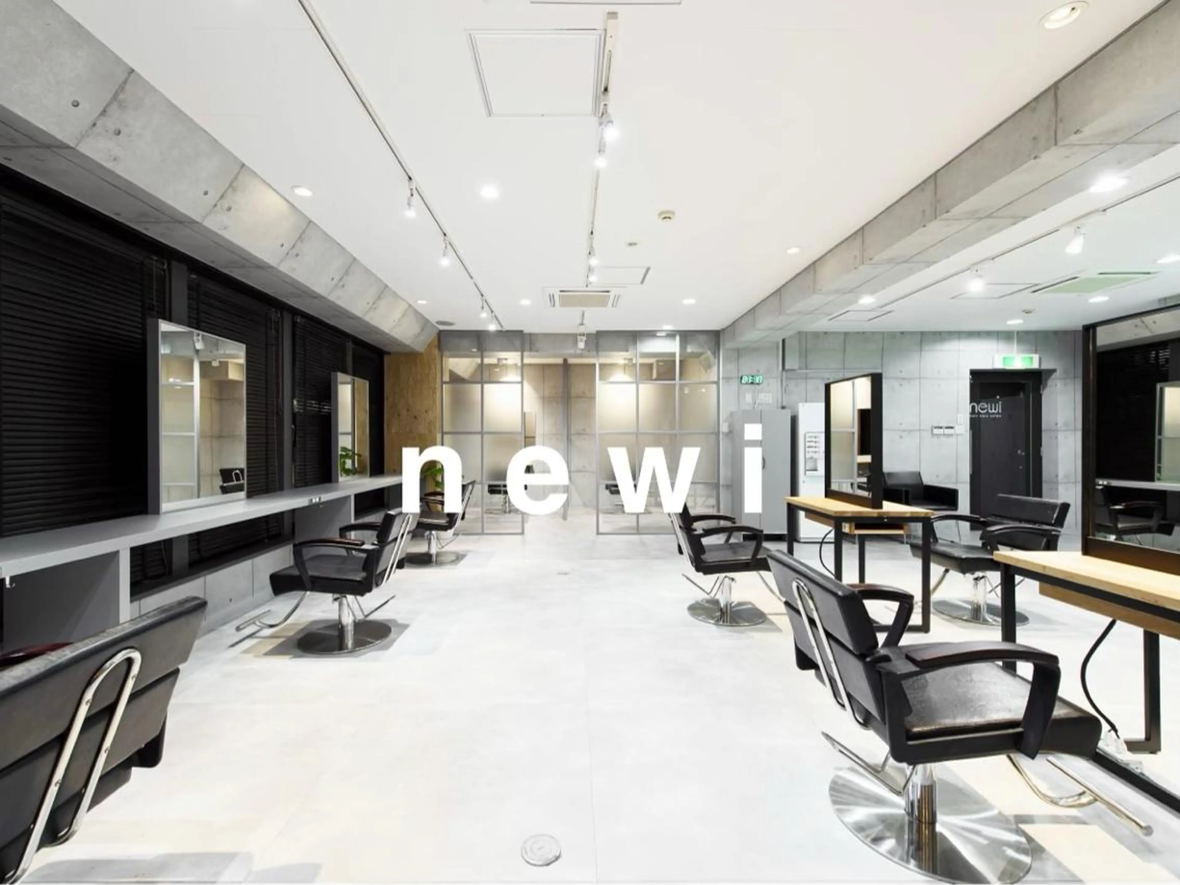 newi赤羽 HINATAのヘアスタイル