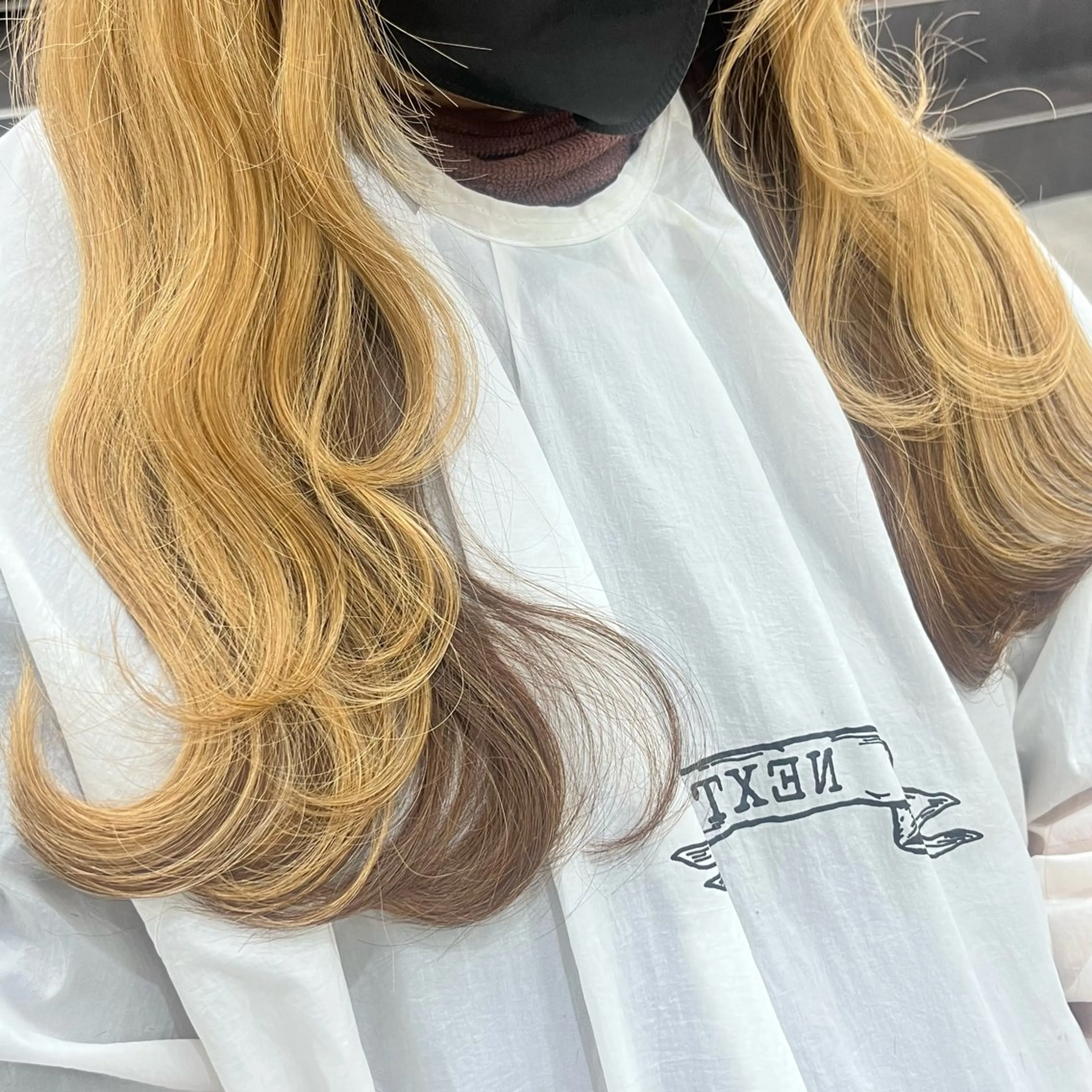 セミロング エクステ レイヤーカット エクステ MAKO ❤️🔥NEXTのヘアスタイル