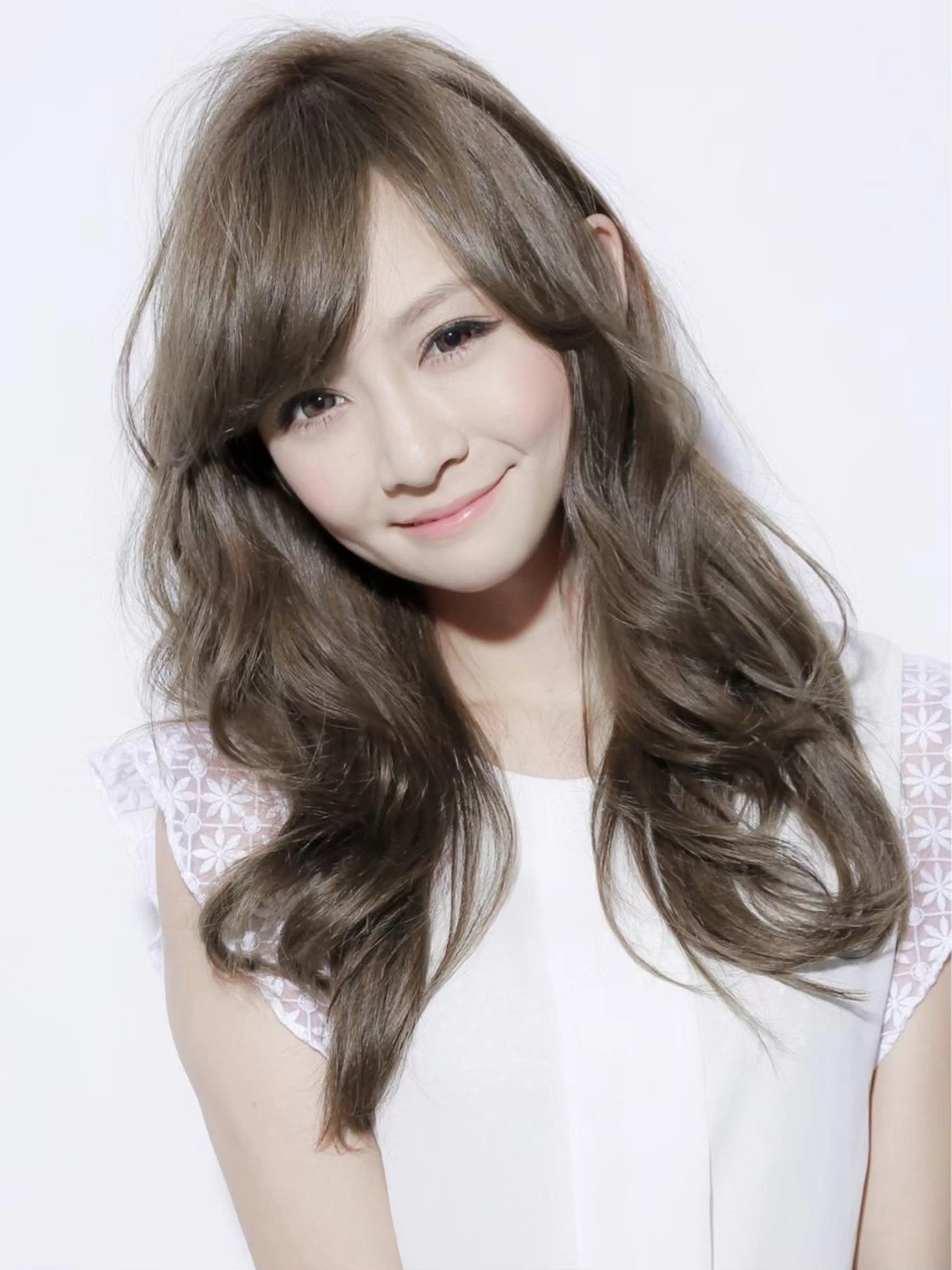 ロング パーマ 髙橋 紗来のヘアスタイル