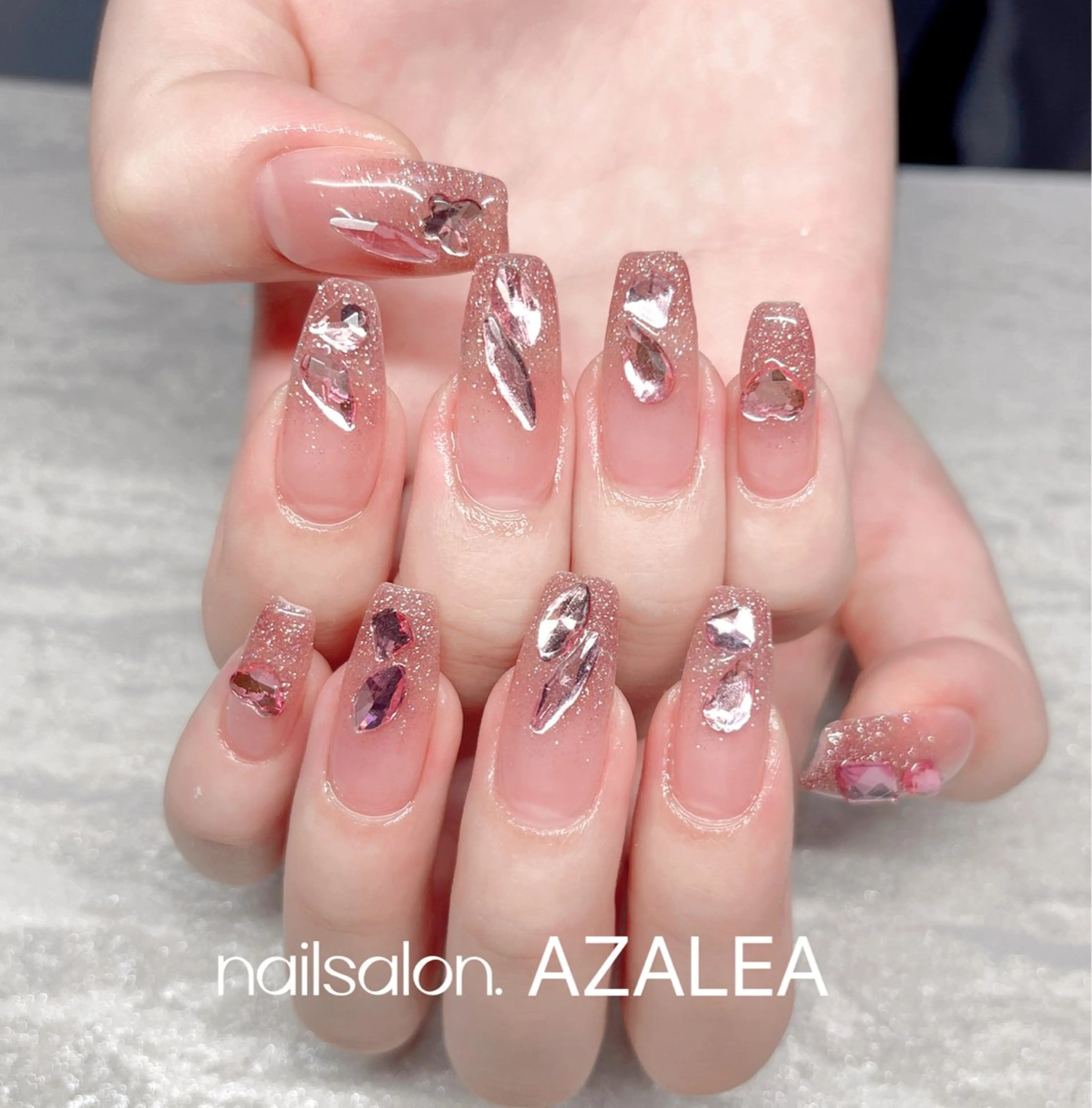 ネイル R inのネイルデザイン