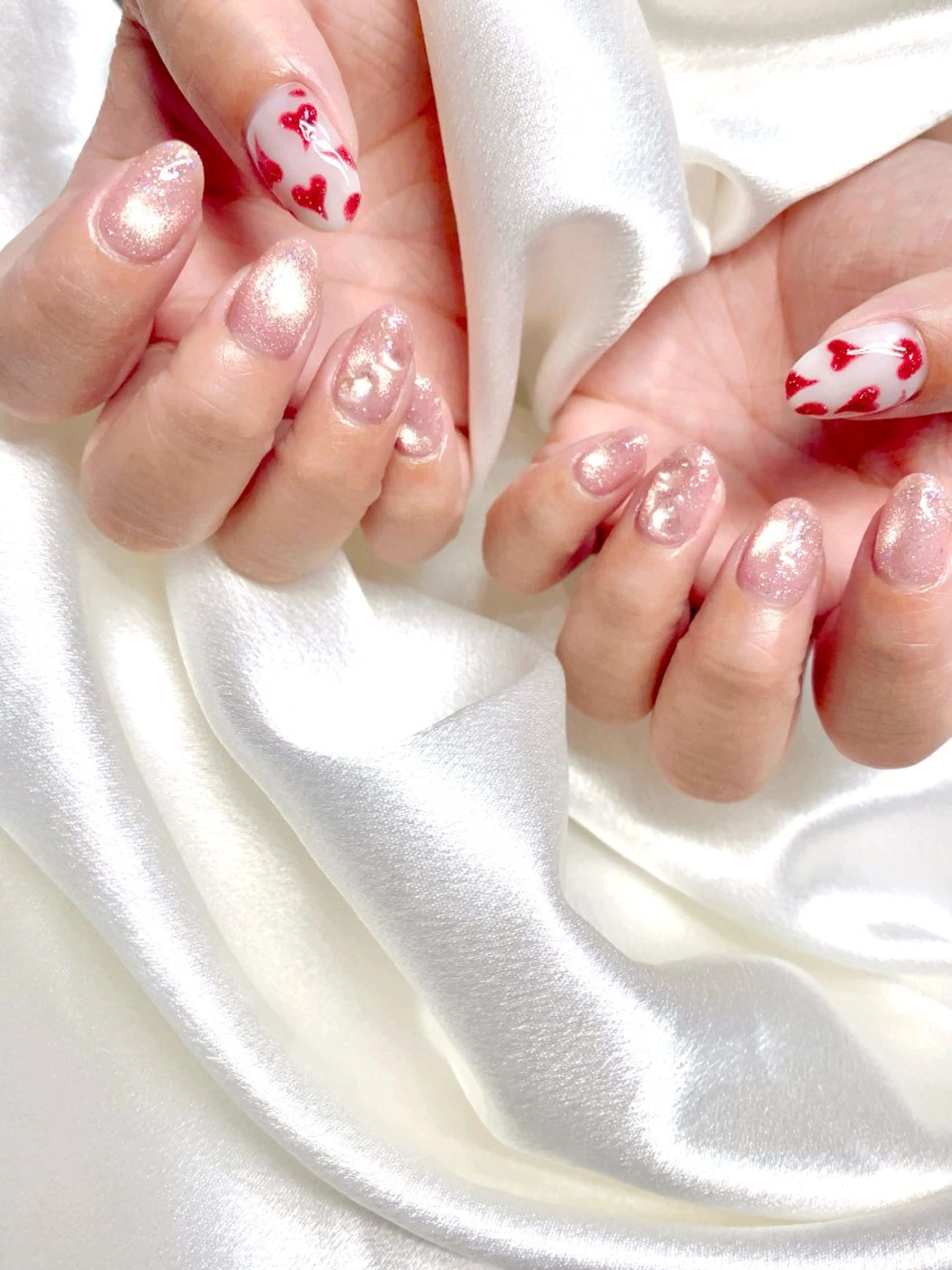 ネイル クリアネイル ハート キラキラネイル マグネットネイル ワンカラーネイル ハンドネイル Nail Salon BeBe所属・Nail salon BeBeのネイルデザイン