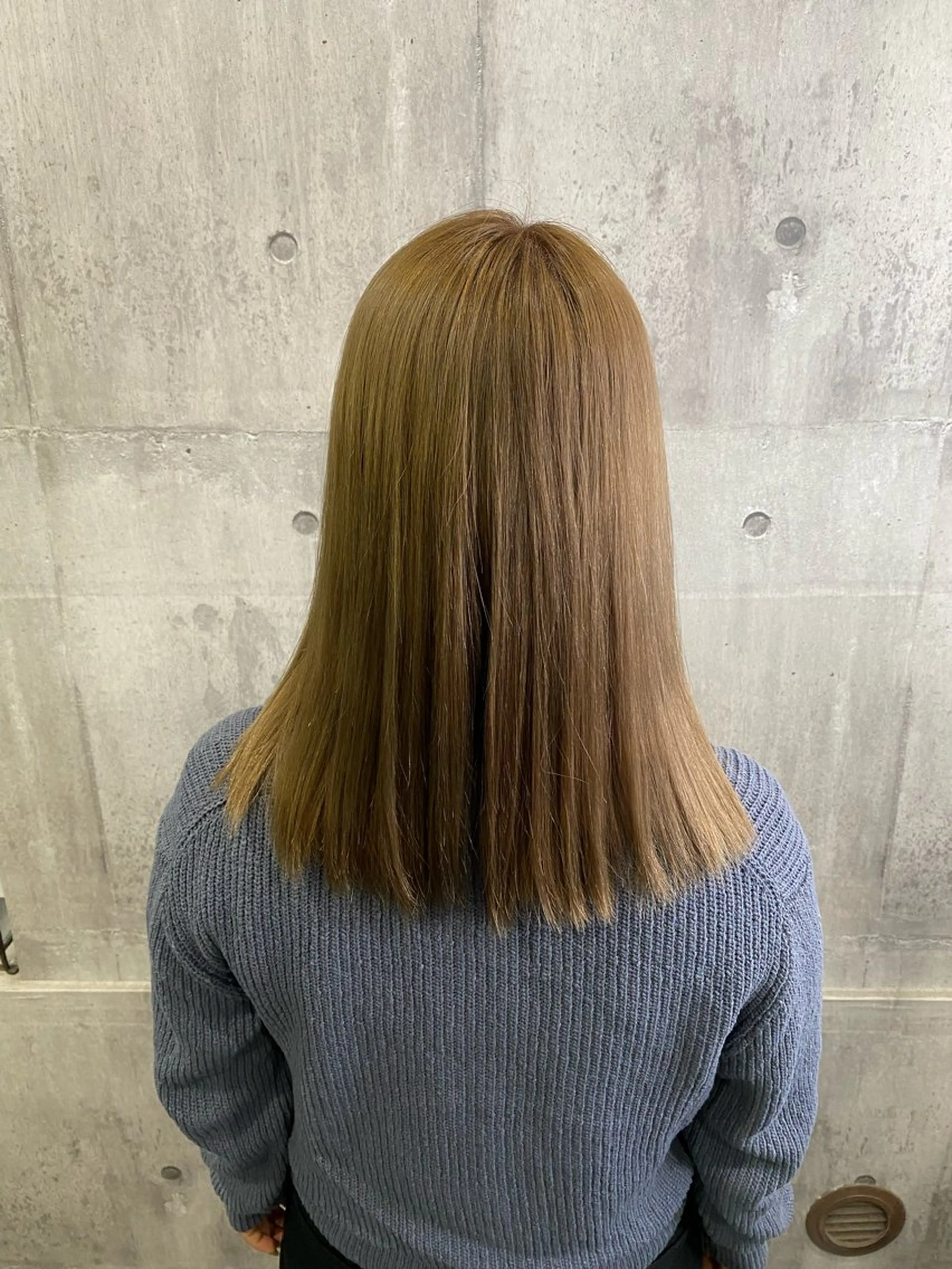 セミロング supbytomee所属・カラー特化型サロン #SUP.のヘアスタイル