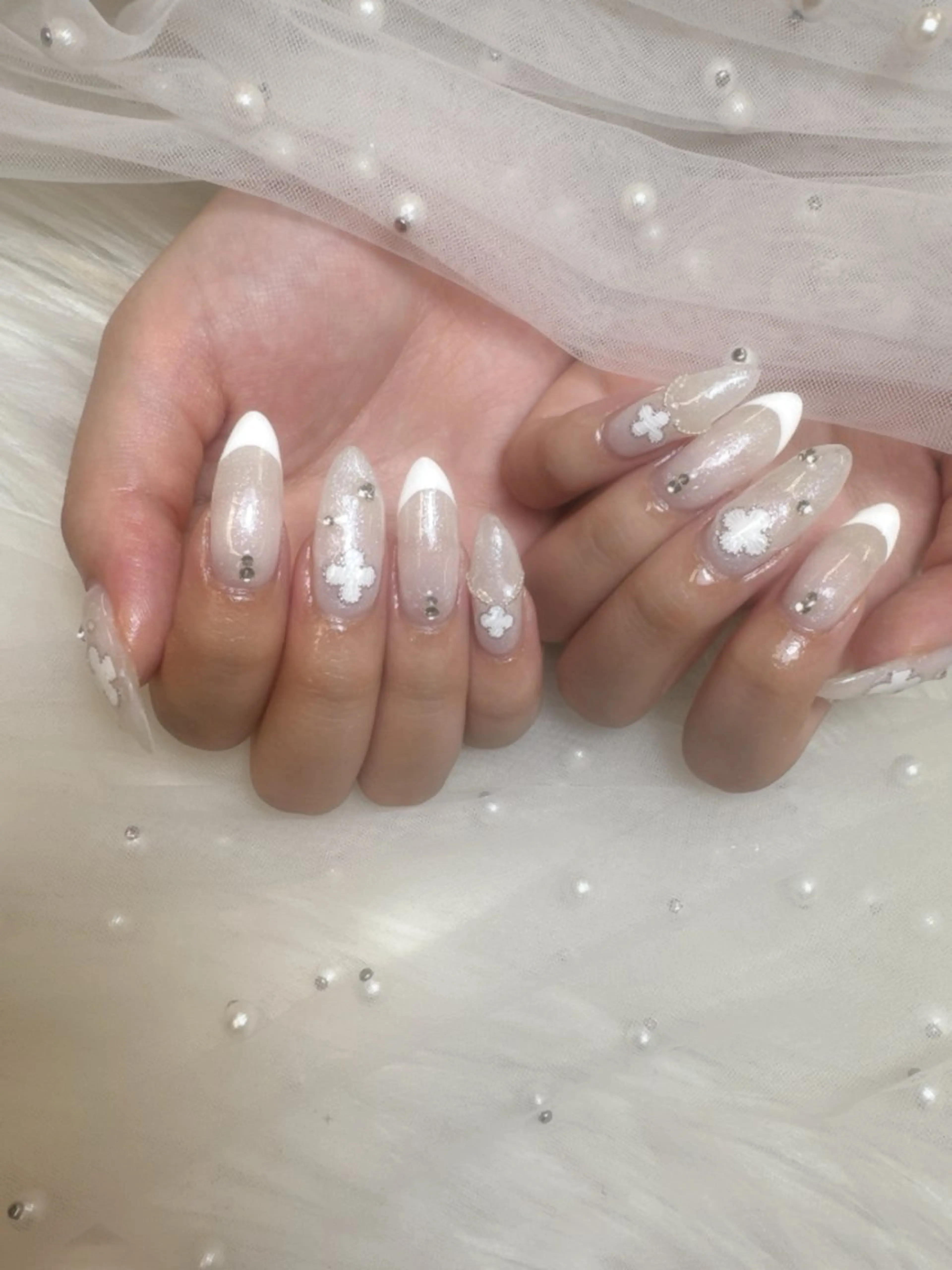 ネイル キラキラネイル 韓国ネイル 持ち込み ワンホンネイル ハンドネイル Queeens nailのネイルデザイン