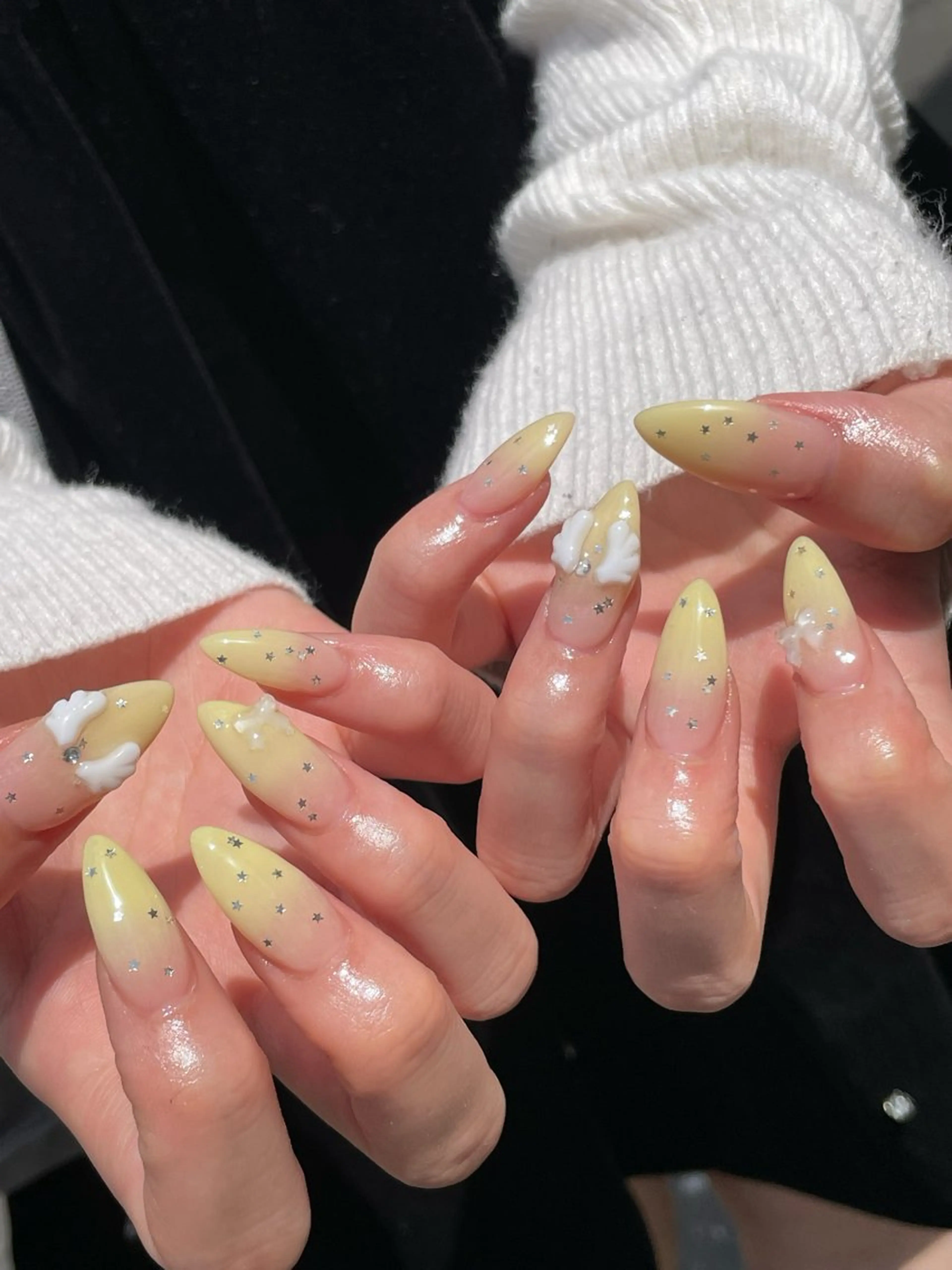ネイル 韓国ネイル 春ネイル 黄色 ハンドネイル Nail salon 🎀Angeのネイルデザイン