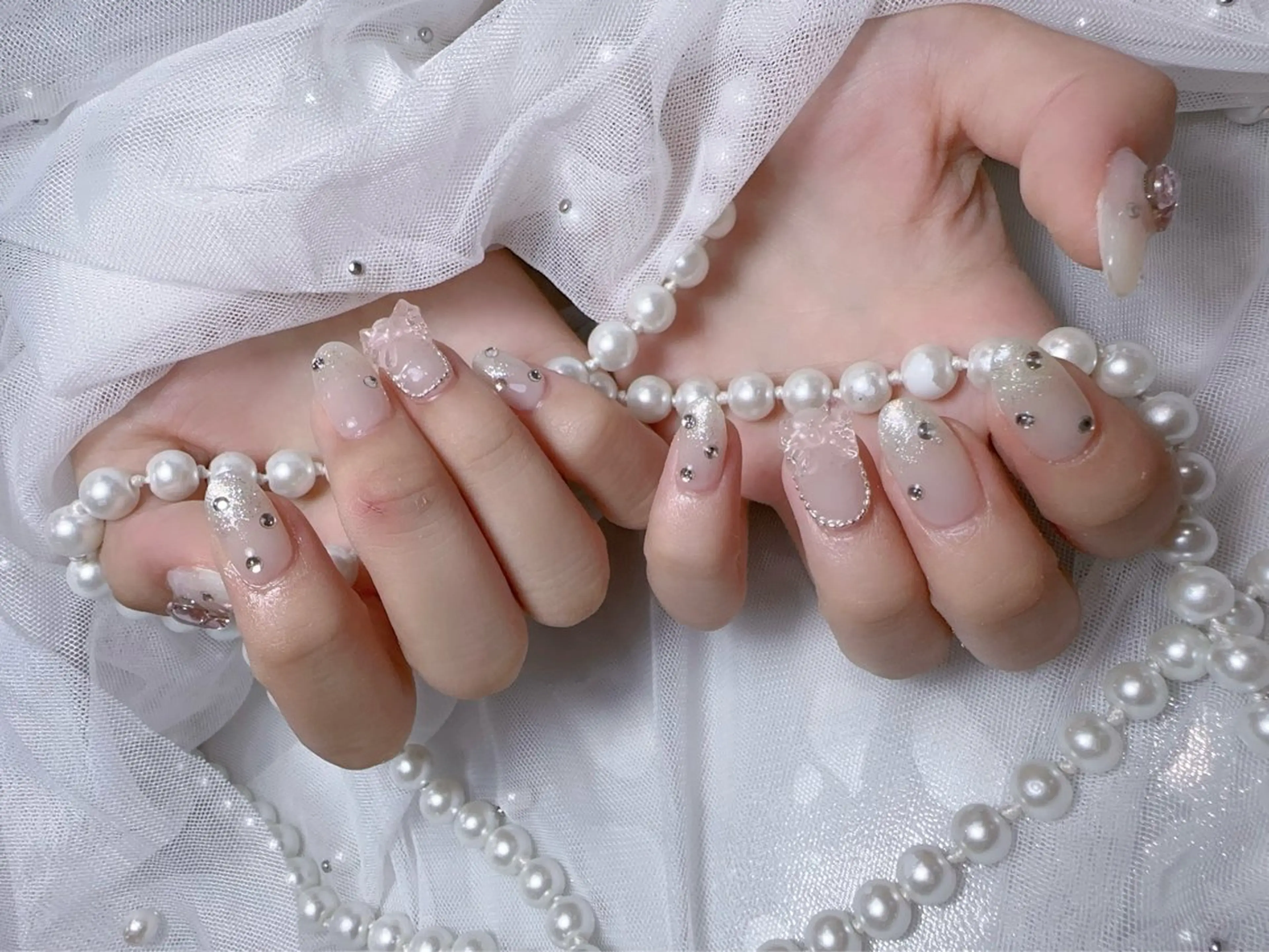 ネイル アートネイル フラッシュネイル フレンチネイル ジェルネイル ガラスフレンチ ハンドネイル You&Me Miyuのネイルデザイン