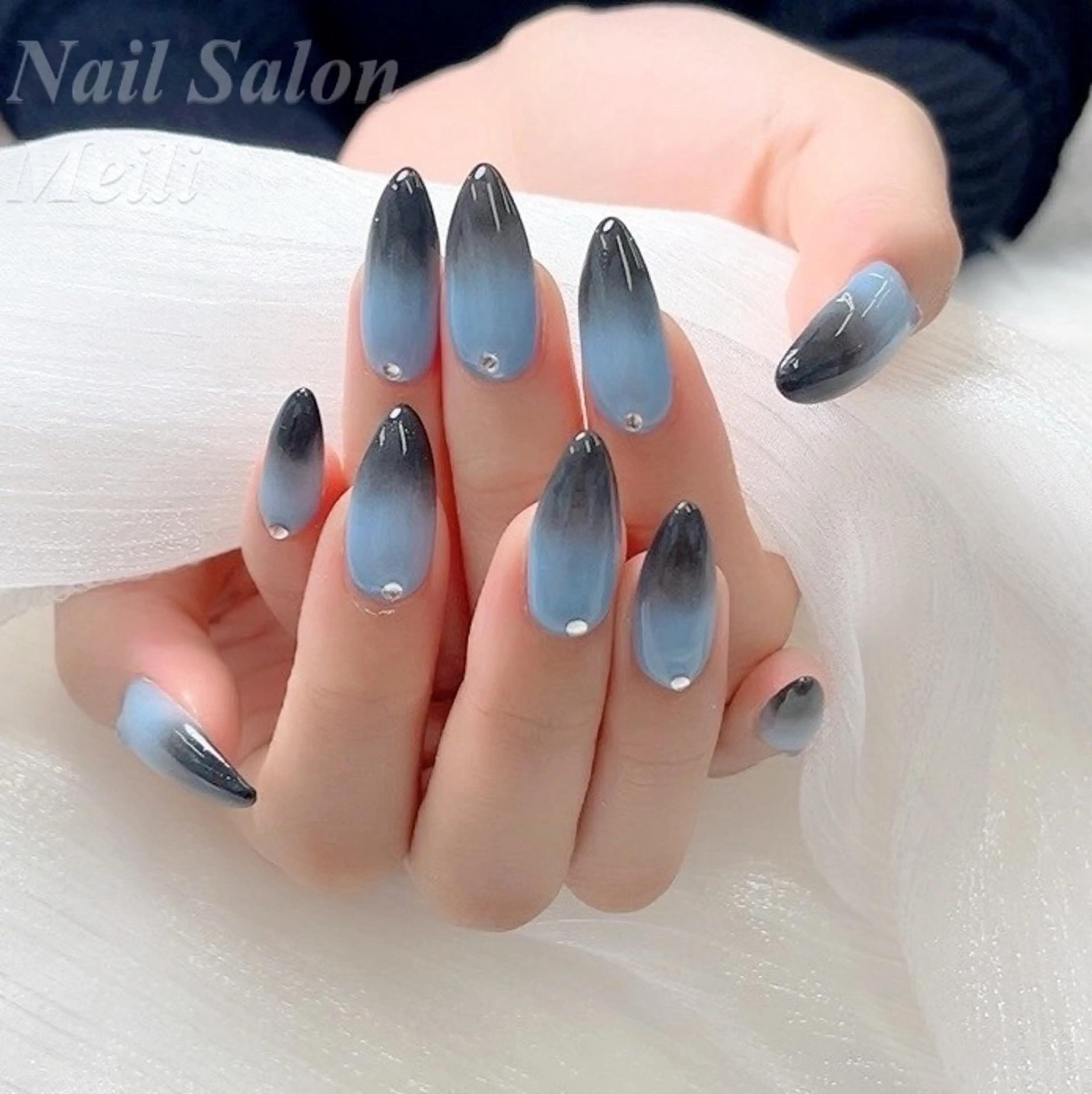 ネイル グラデーション 水色 NAILSALON MEILIのネイルデザイン
