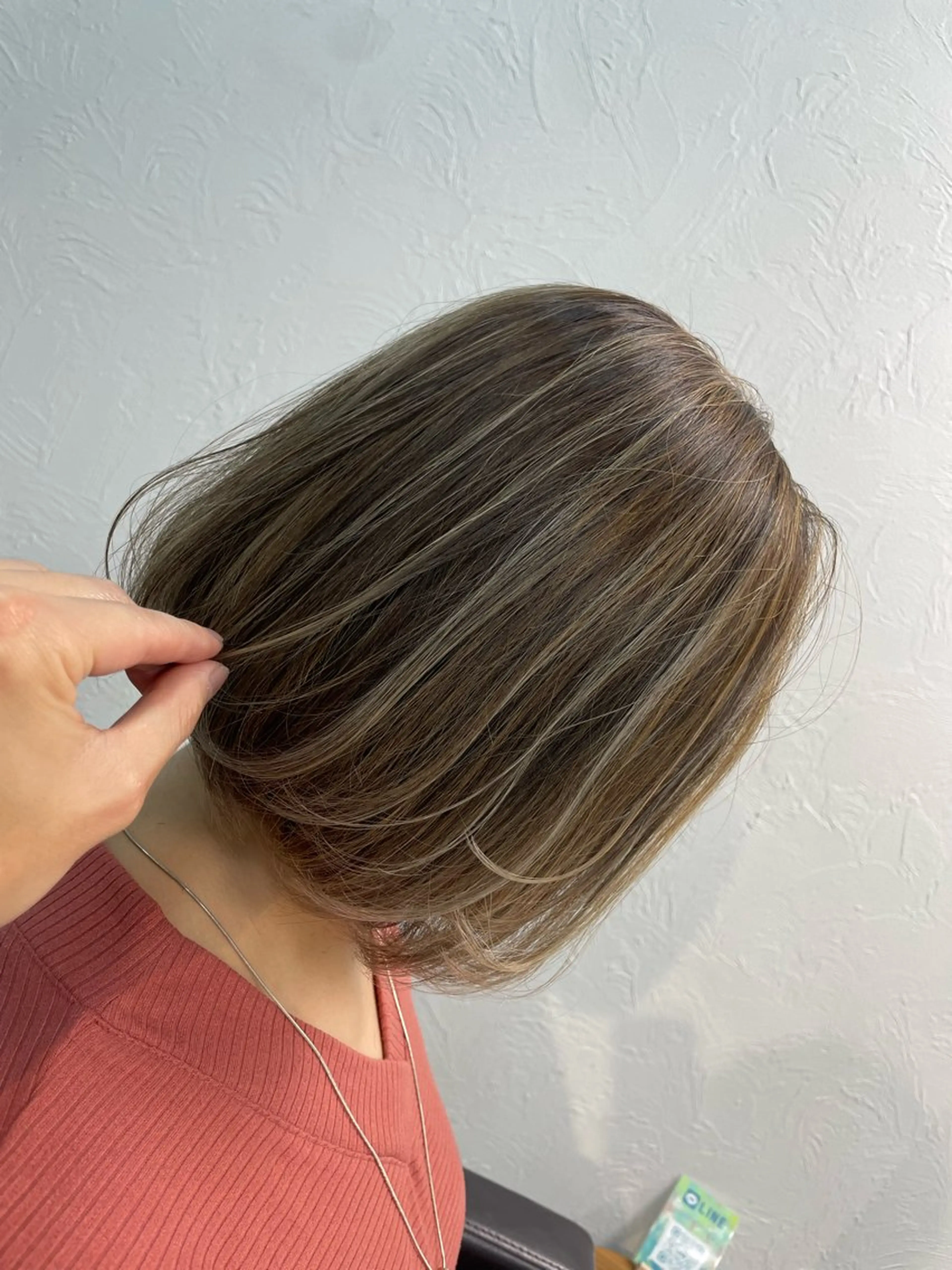 セミロング ハイライト カット ヘアカラー 山本 雷のヘアスタイル