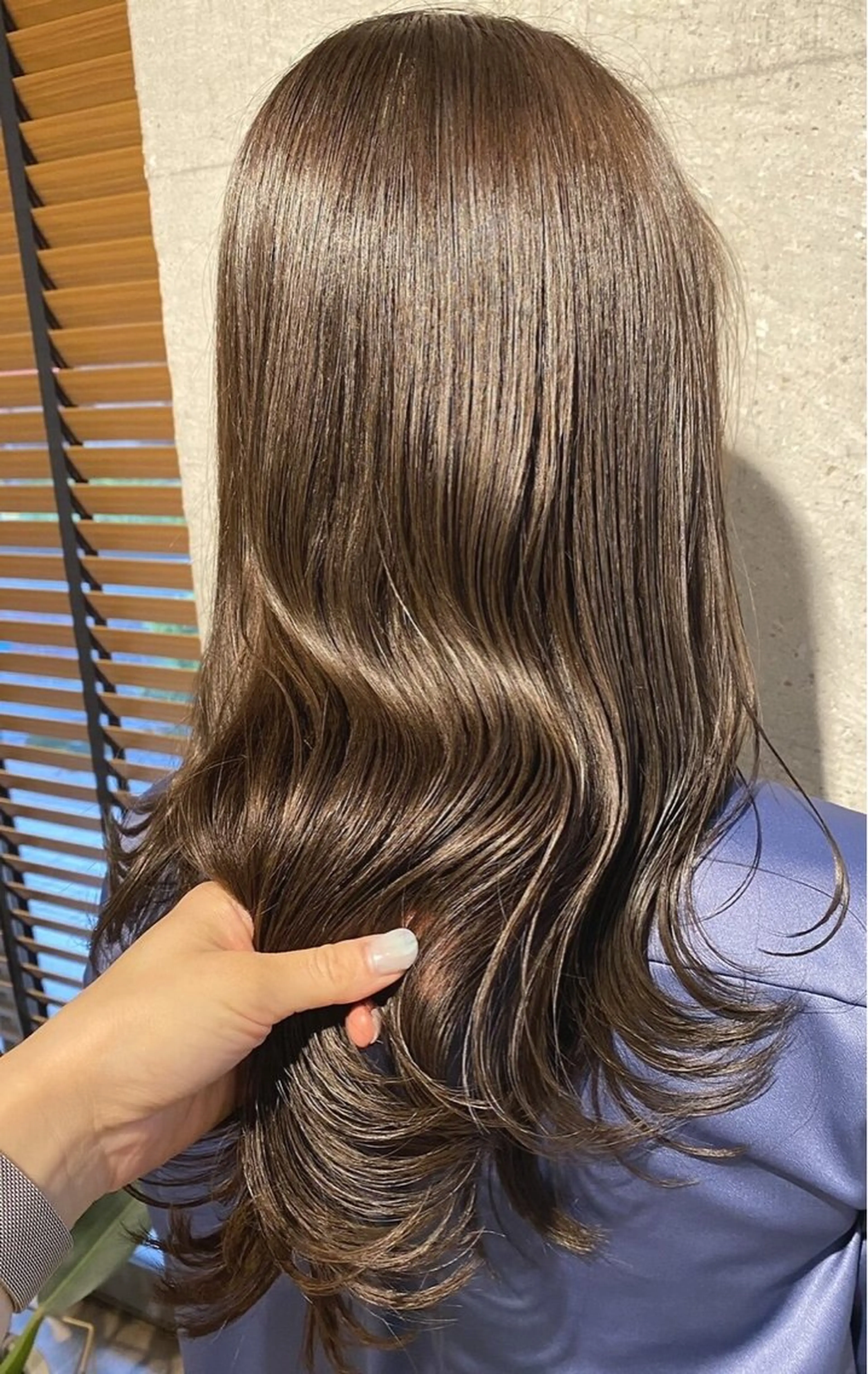 セミロング カラー セミロングパーマ バレイヤージュ ブリーチ 透明感カラー グラデーションカラー カット ヘアカラー トリートメント 髪質改善/透明感 OAK兵庫のヘアスタイル