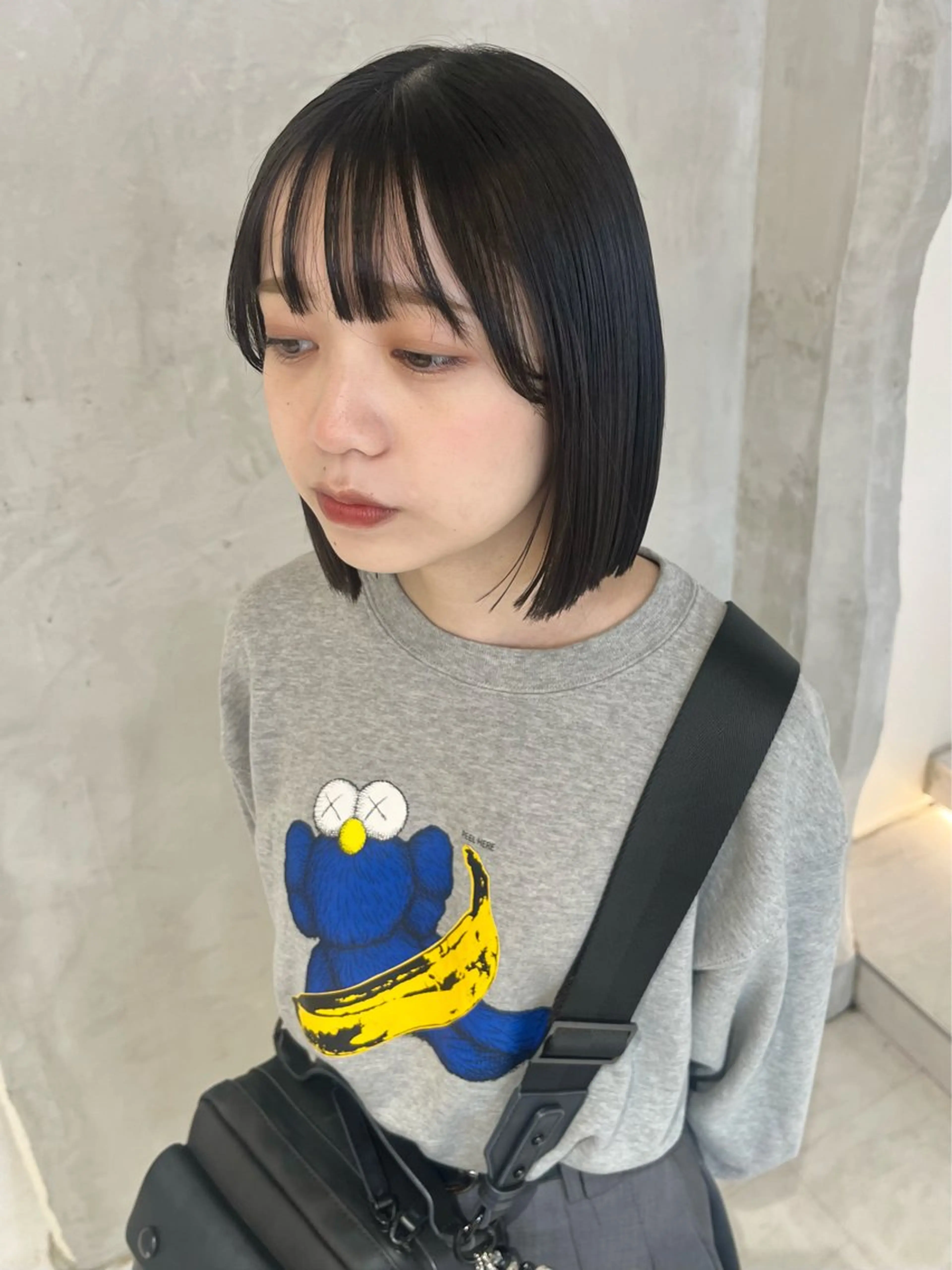 ミディアム 切りっぱなしボブ ボブ カット ヘアカラー トリートメント 切りっぱなしボブ/ 艶カラー/綾莉のヘアスタイル