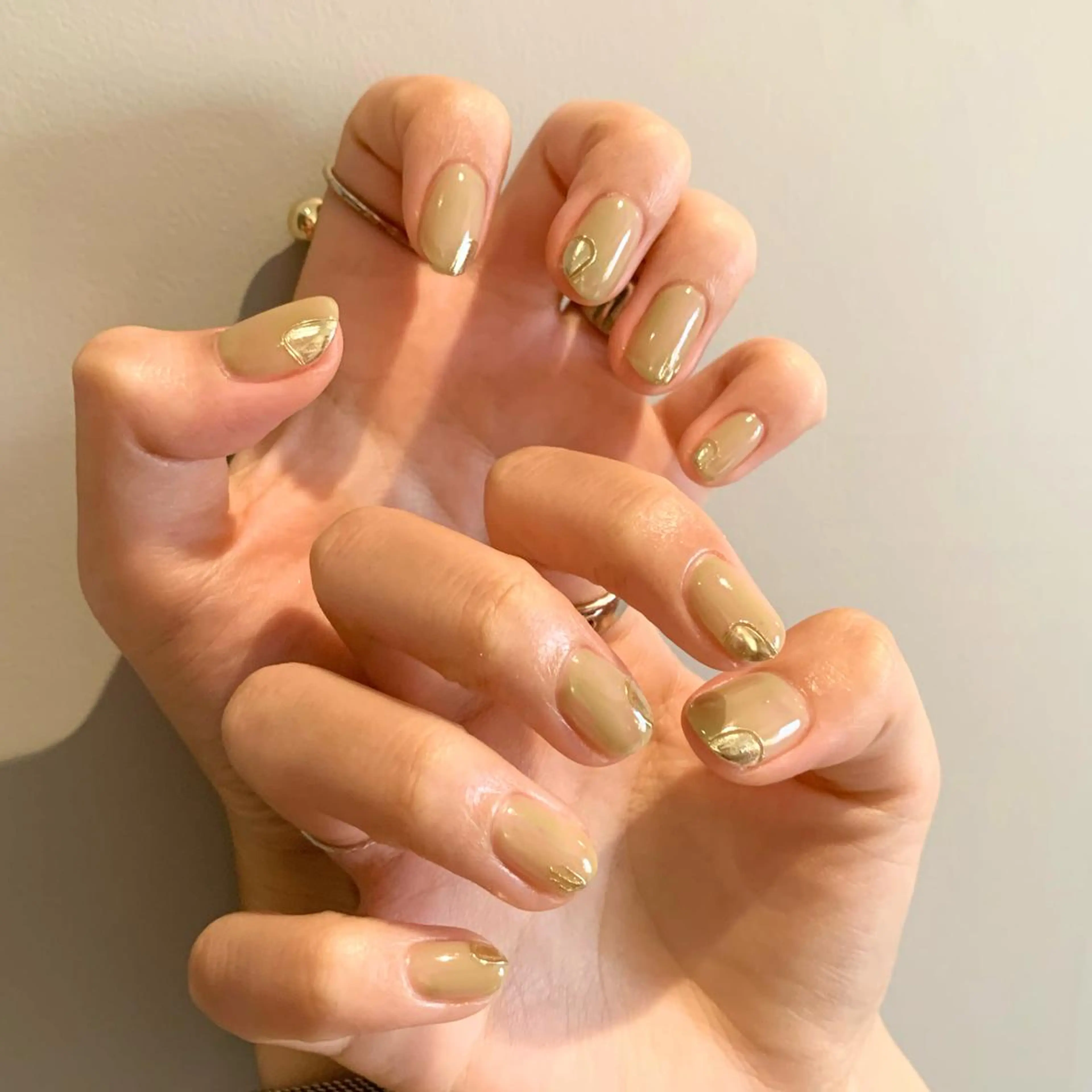 ネイル ハンドネイル ウシク ミユキのネイルデザイン