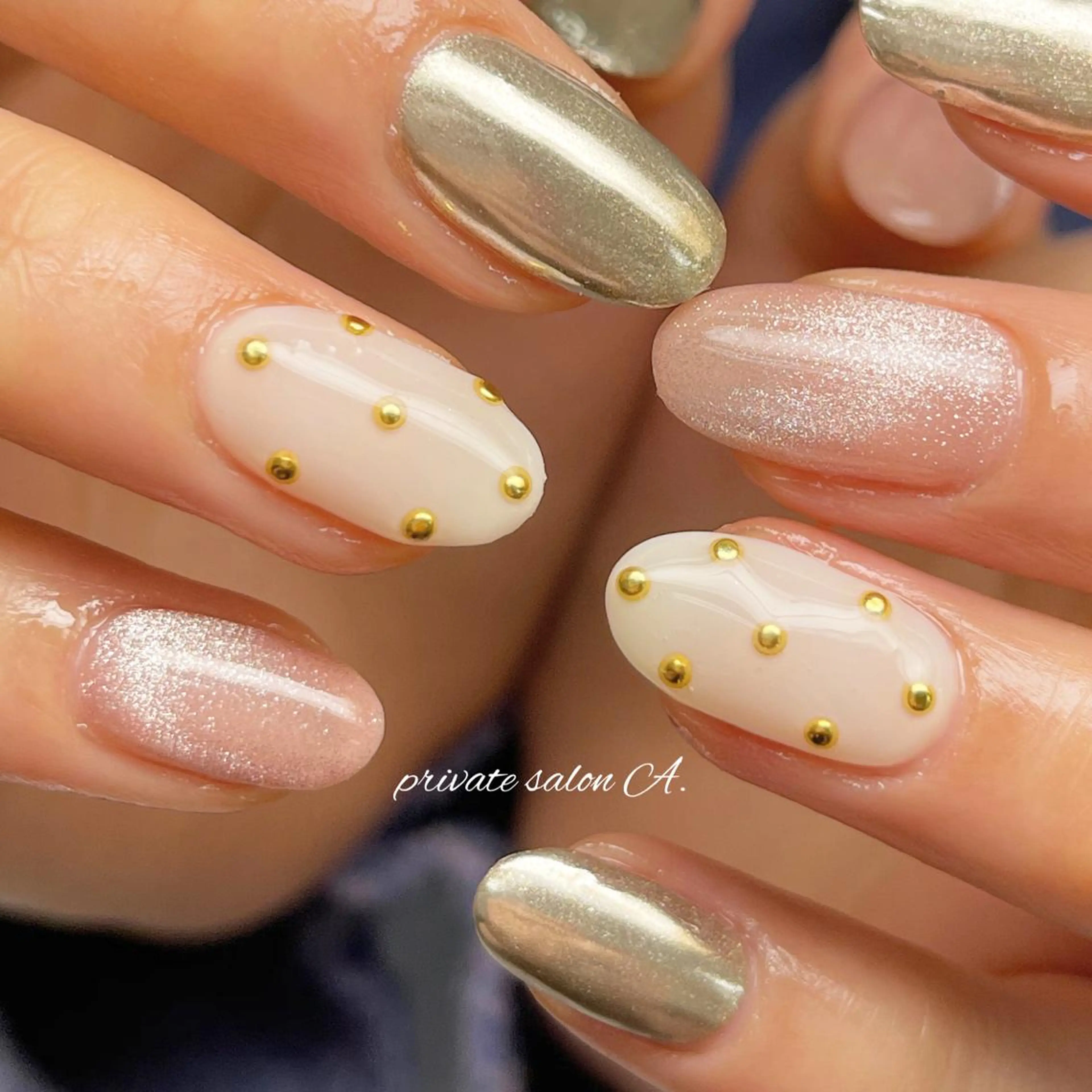 ミディアム ネイル ミラーネイル richeri beautyのエステ・リラクイメージ