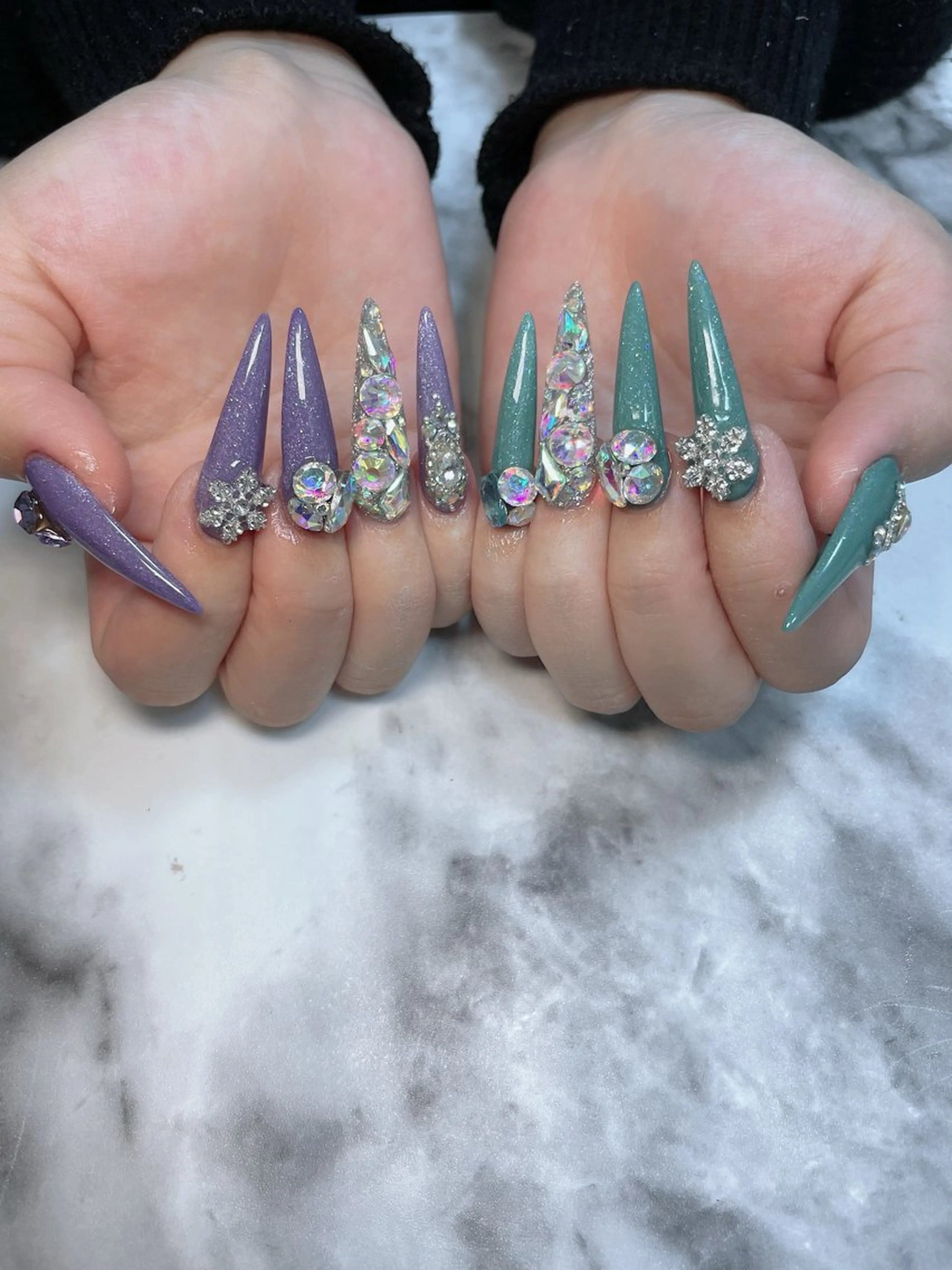 ネイル ラメ(グリッター) ロングネイル 持ち込み ハンドネイル Kayo 💅のネイルデザイン