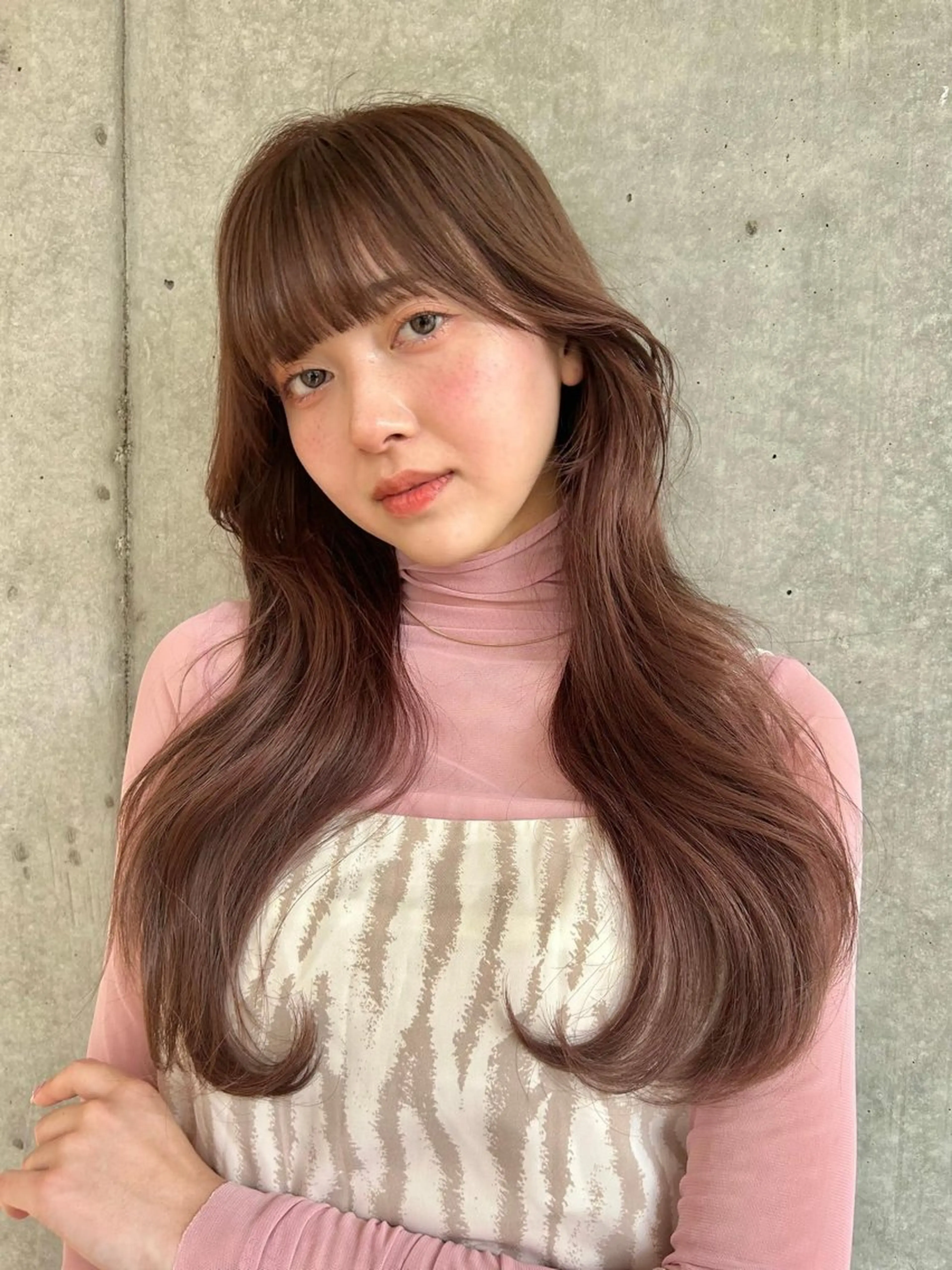 ロング カラー ピンクカラー チョコレートカラー/ 𝐒𝐚𝐤𝐢のヘアスタイル