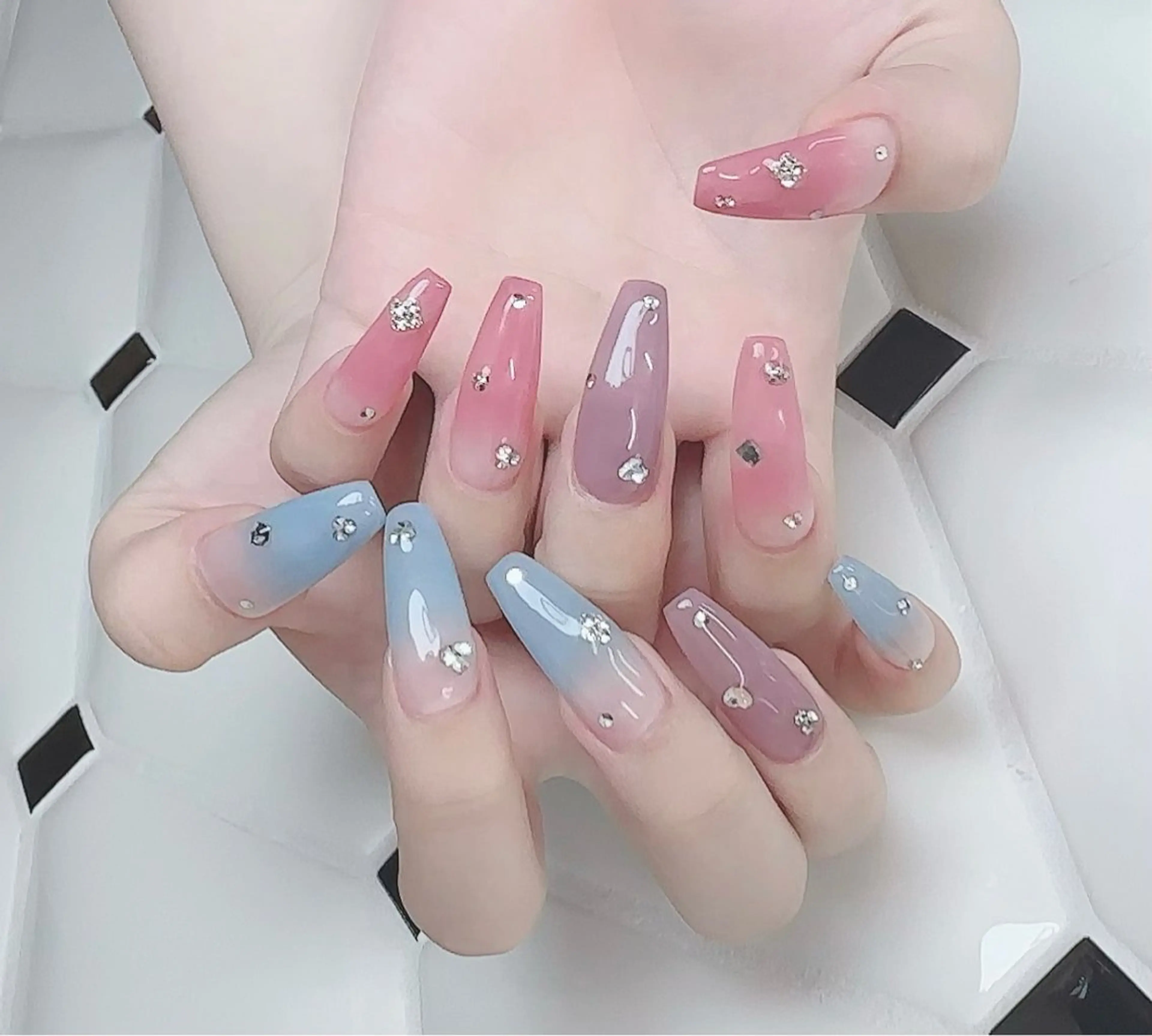 ネイル ハンドネイル R salonのネイルデザイン