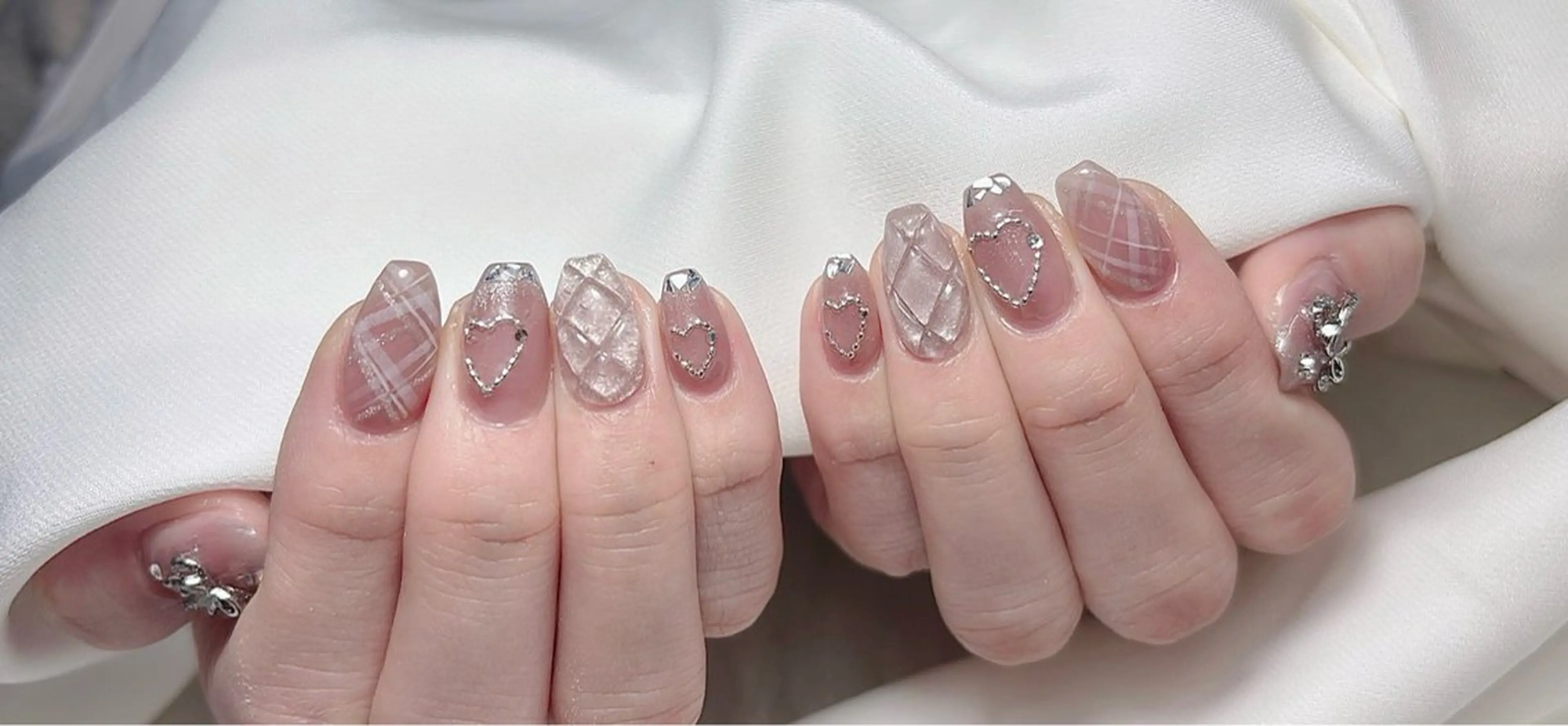 ネイル ハンナ Nhit.nailsのネイルデザイン