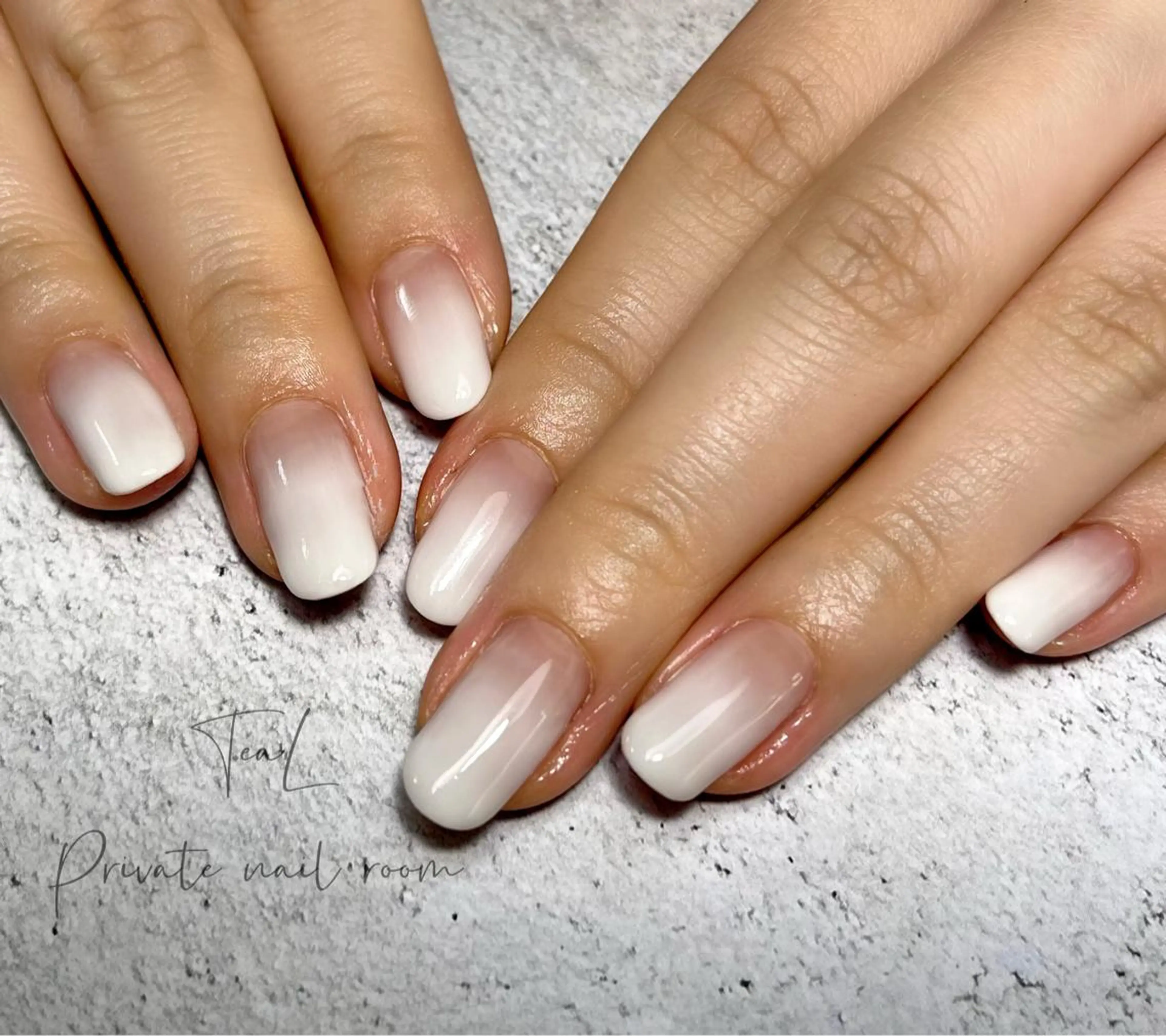 ネイル グラデーション シンプルネイル TeaL nailのネイルデザイン