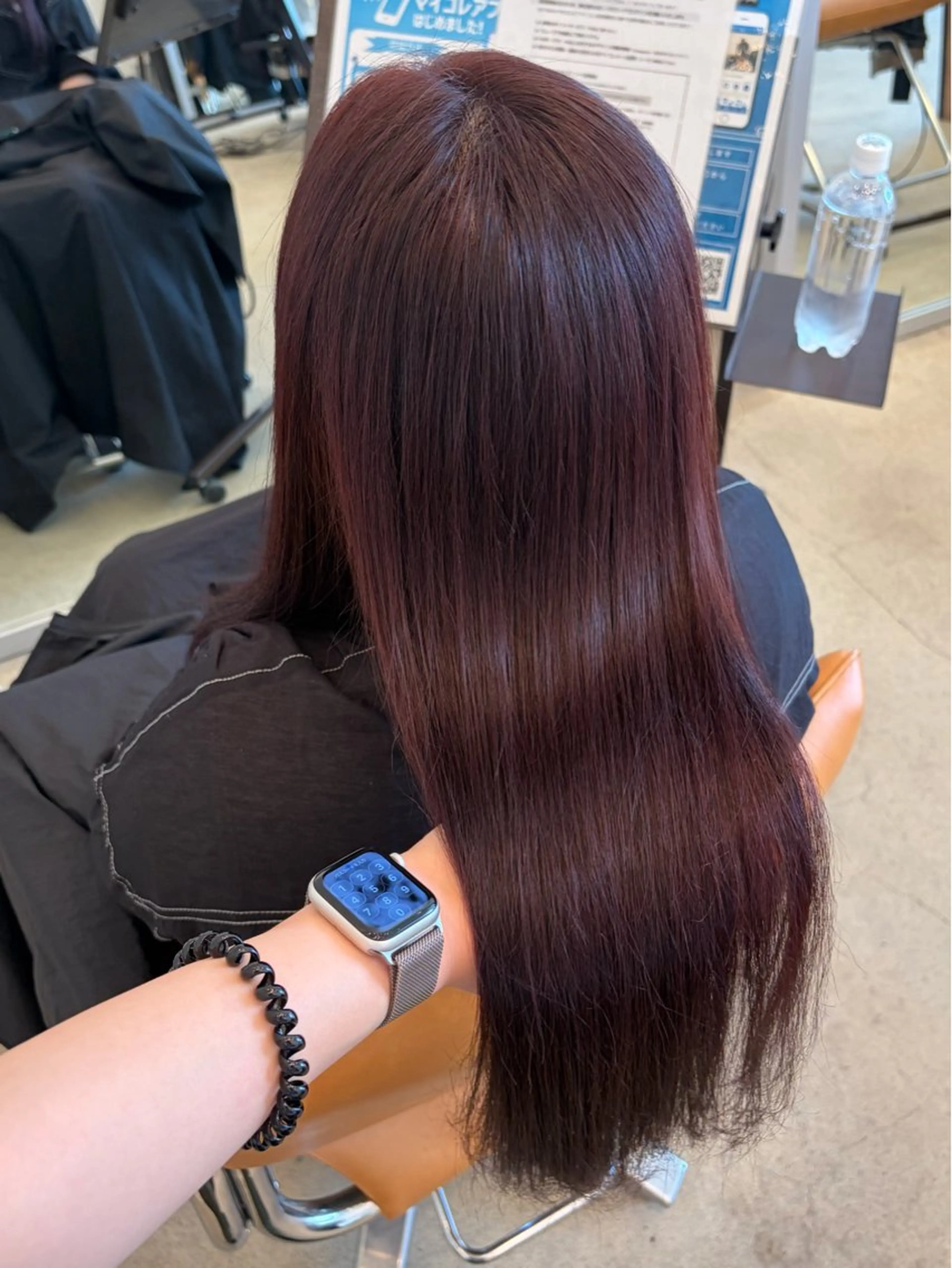 ロング ヘアカラー 羽鳥 菜々子のヘアスタイル