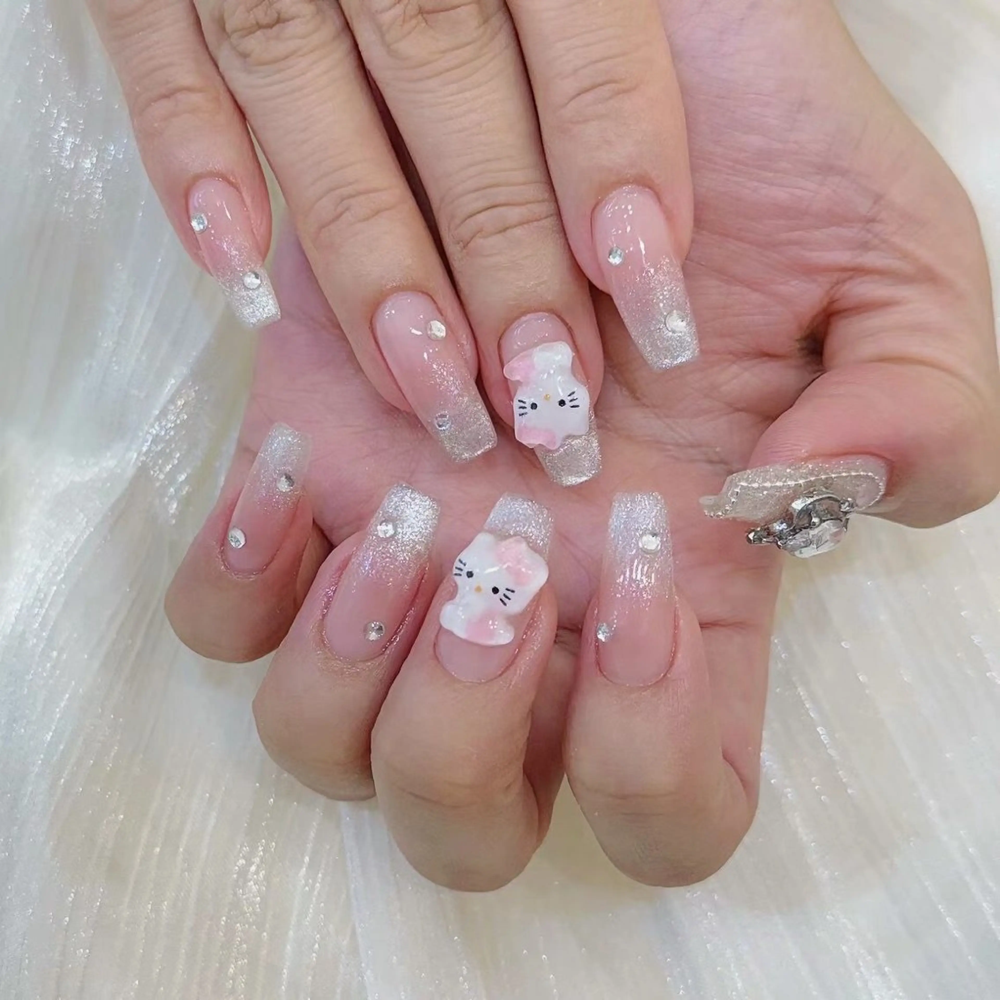 ネイル アートネイル フラワーネイル フットネイル ジェルネイル グラデーション Babarla　Nail　Salon所属・babarla Nailのネイルデザイン
