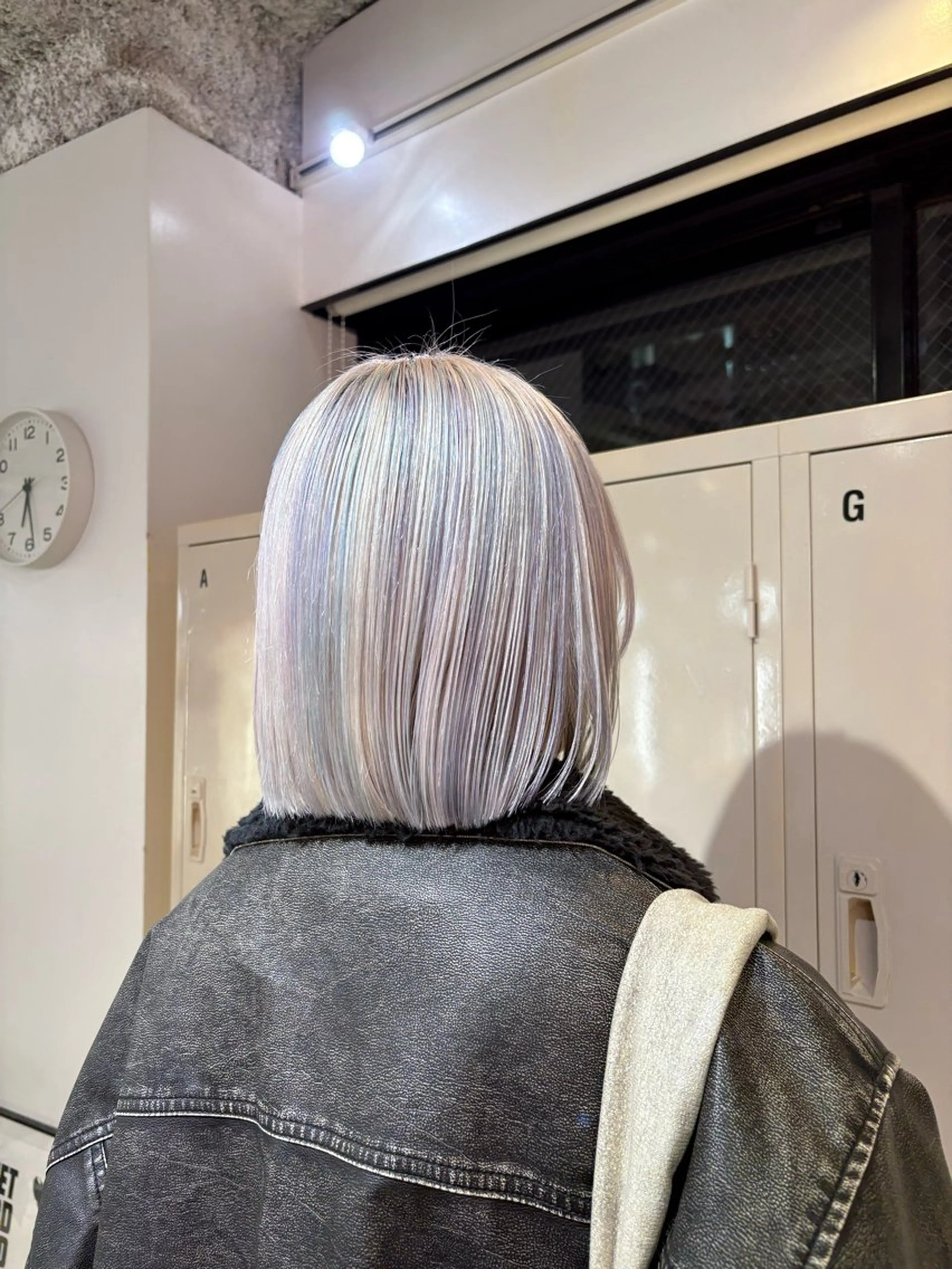 ミディアム カラー ヘアカラー トリートメント 🧤高明度ハイトーン 🧤莉音のヘアスタイル