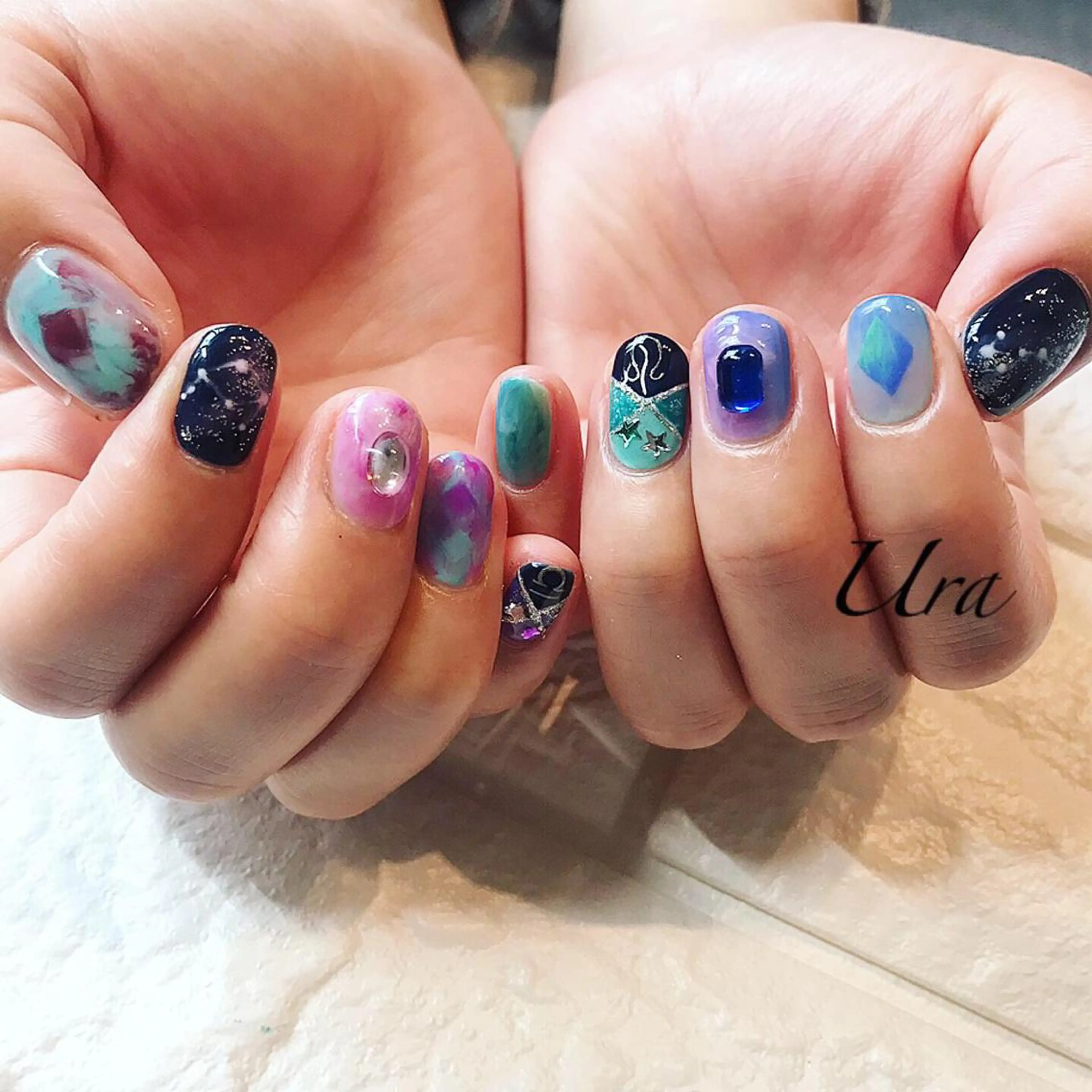 ネイル UrakoNail 《nail》のネイルデザイン