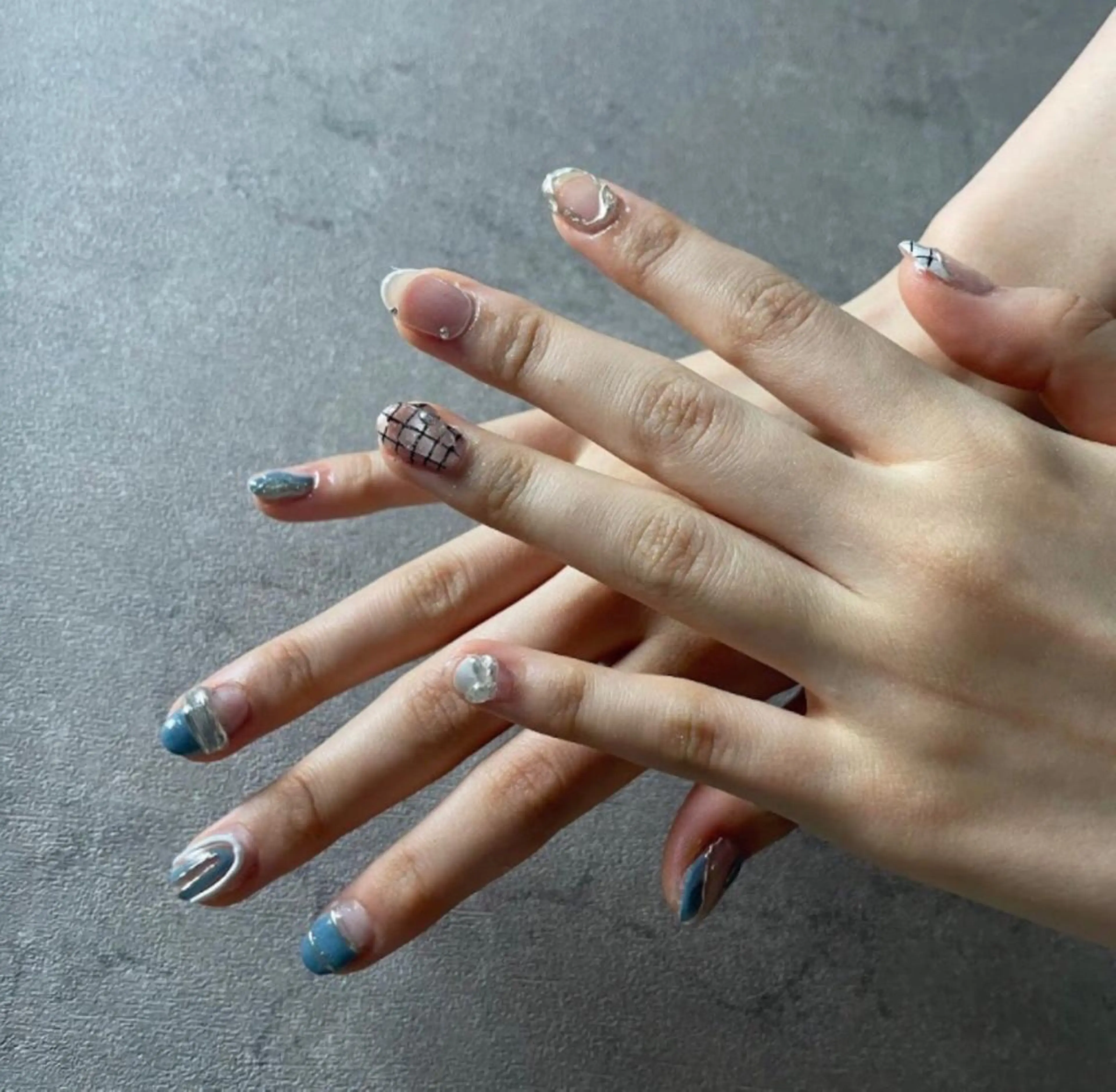 ネイル アートネイル クリアネイル ジェルネイル ニュアンスネイル スカルプネイル nailstudio eviz新宿店のネイルデザイン