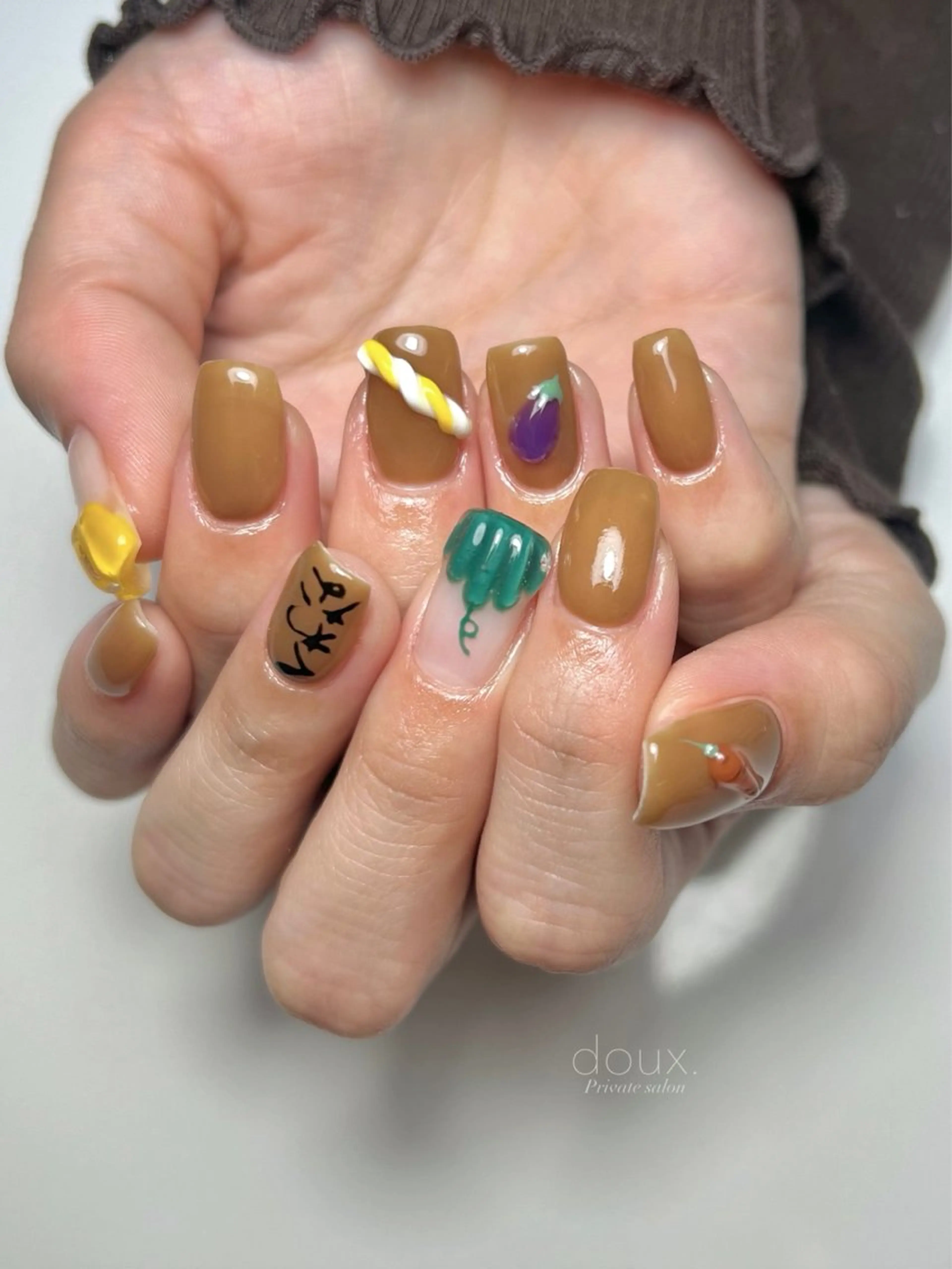 ネイル 韓国ネイル 冬ネイル クリスマス ハンドネイル doux. nailのネイルデザイン