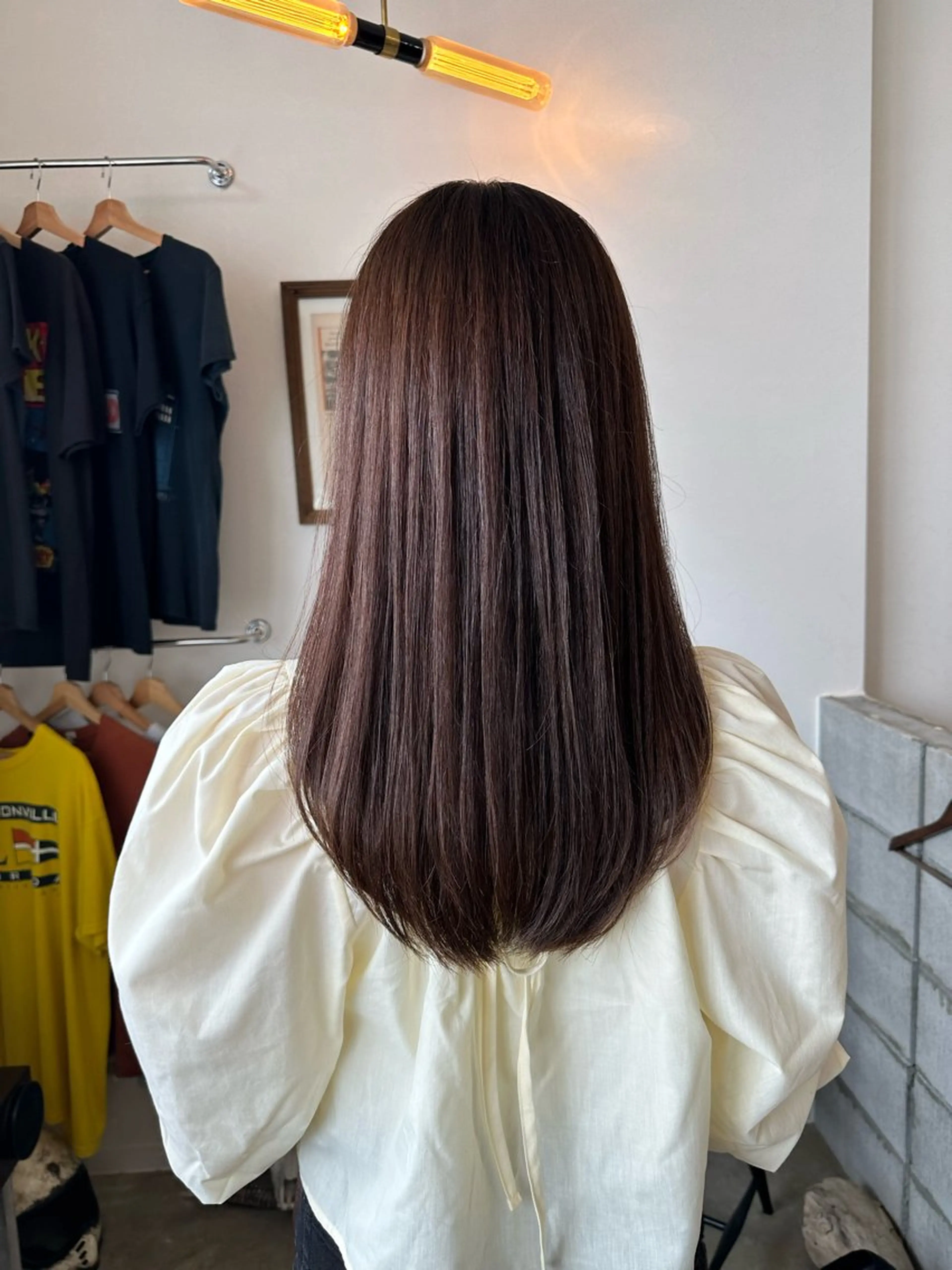 ロング カラー ブラウンカラー ナチュラルブラウン 顔まわりレイヤー 顔周りカット レイヤーカット 岩村 夏姫のヘアスタイル