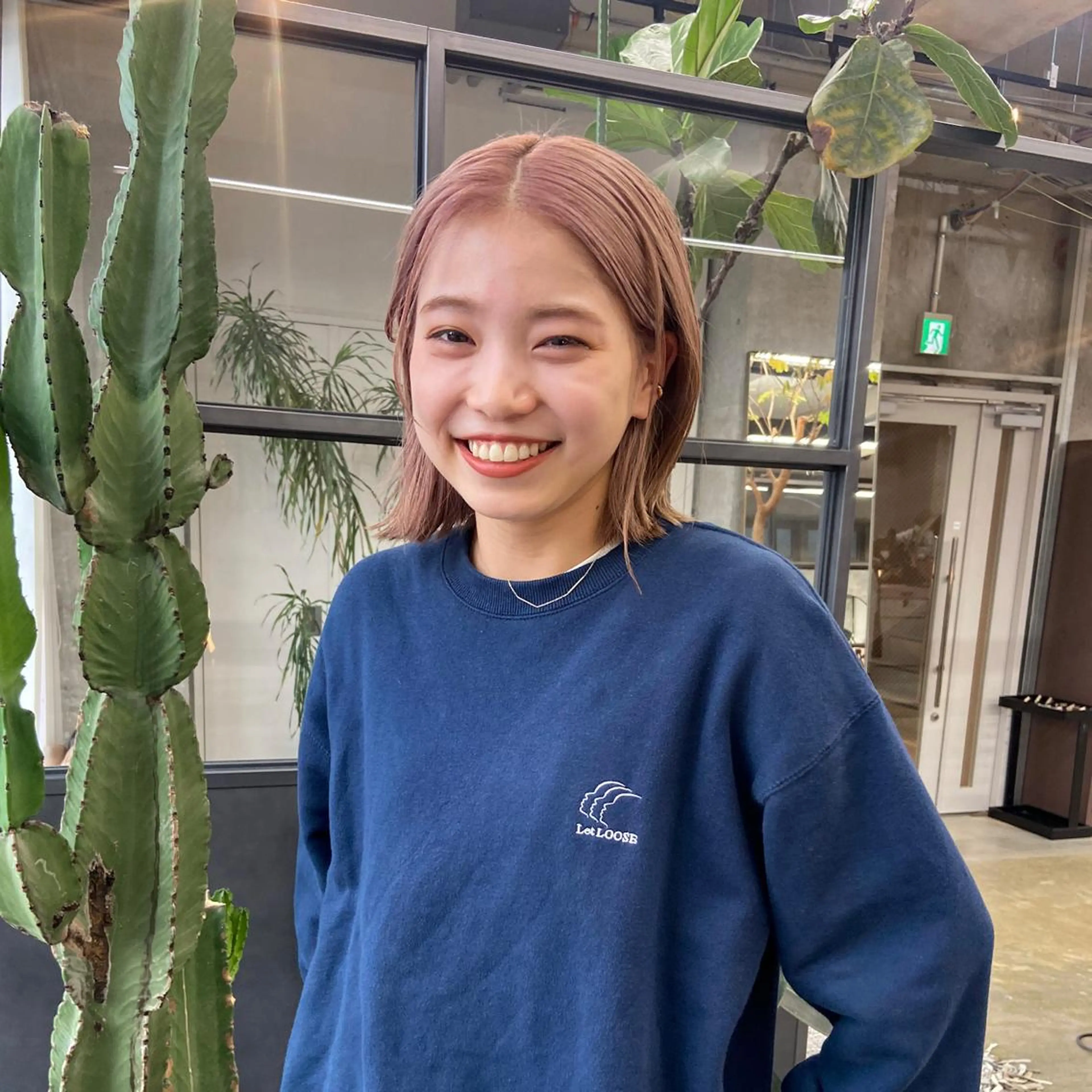 ミディアム カラー ベージュカラー ブリーチ ケアブリーチ ハイトーンカラー オレンジ 岡本康平/ボブ /ブリーチ/レイヤーのヘアスタイル