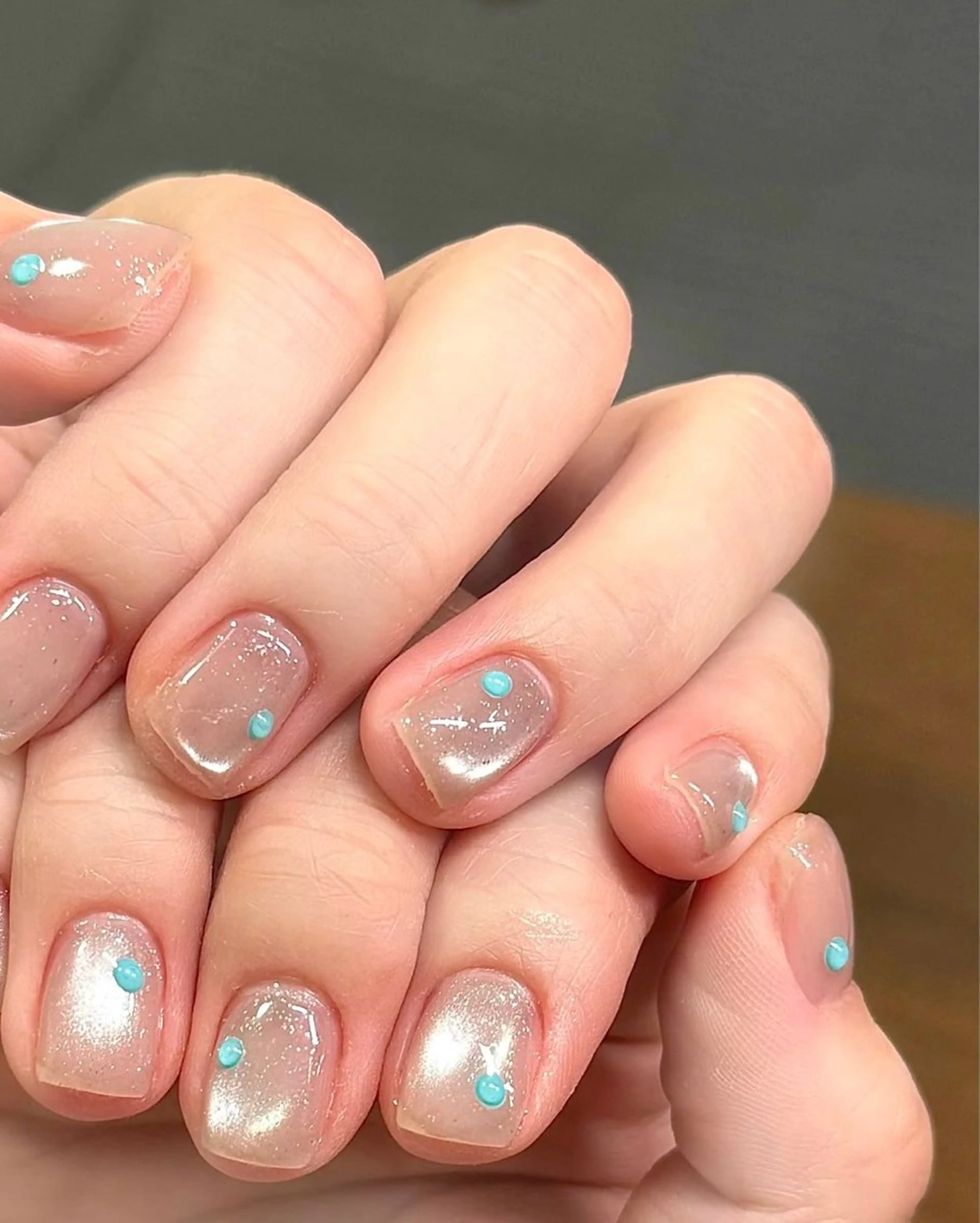 ネイル ジェルネイル オフィスネイル ワンカラーネイル 赤色 シンプルネイル ハンドネイル EG えまEMAのネイルデザイン