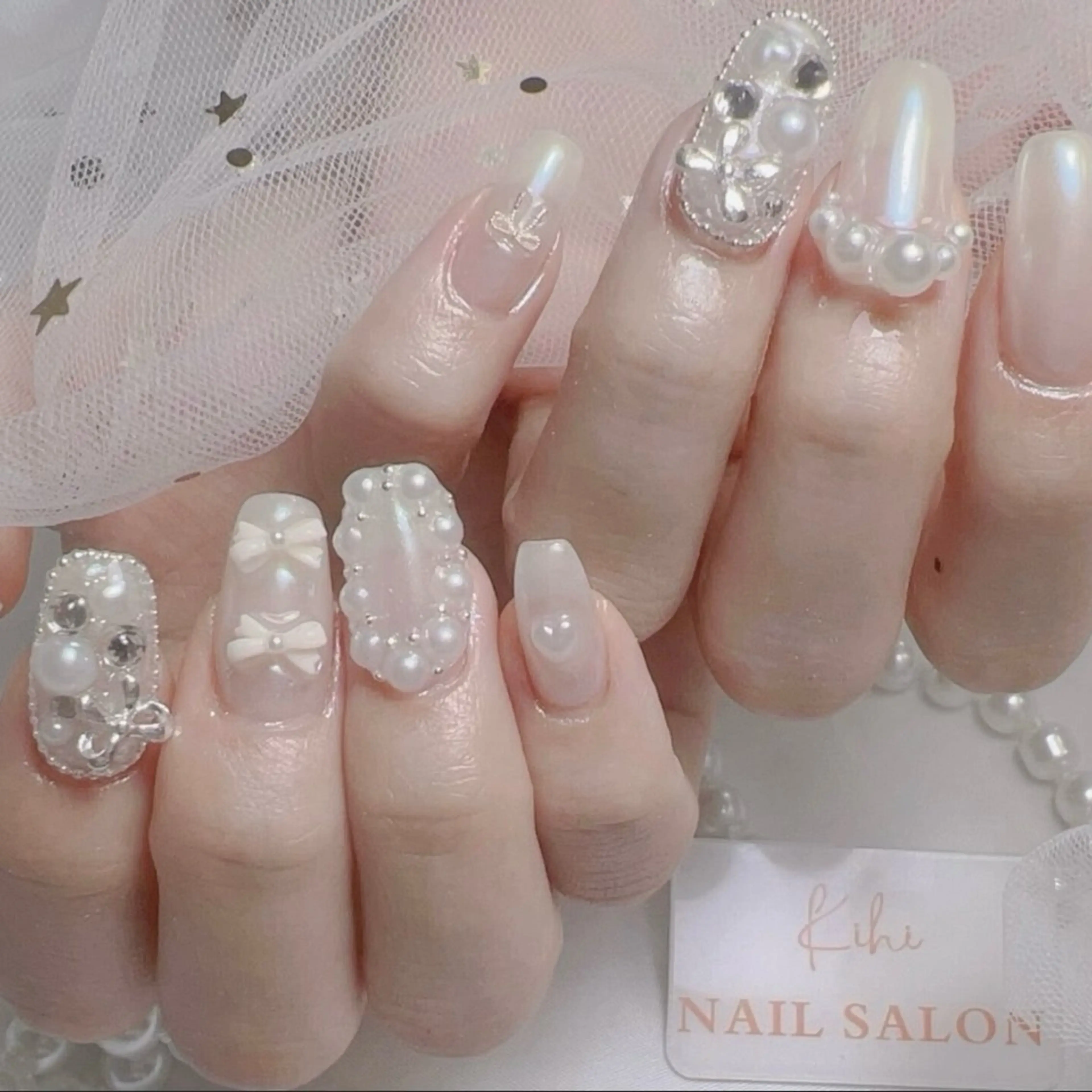 ネイル アートネイル フレンチネイル ジェルネイル グラデーション 韓国ネイル ハンドネイル 💕鈴木ユリ パラジェル/オフ無料のネイルデザイン