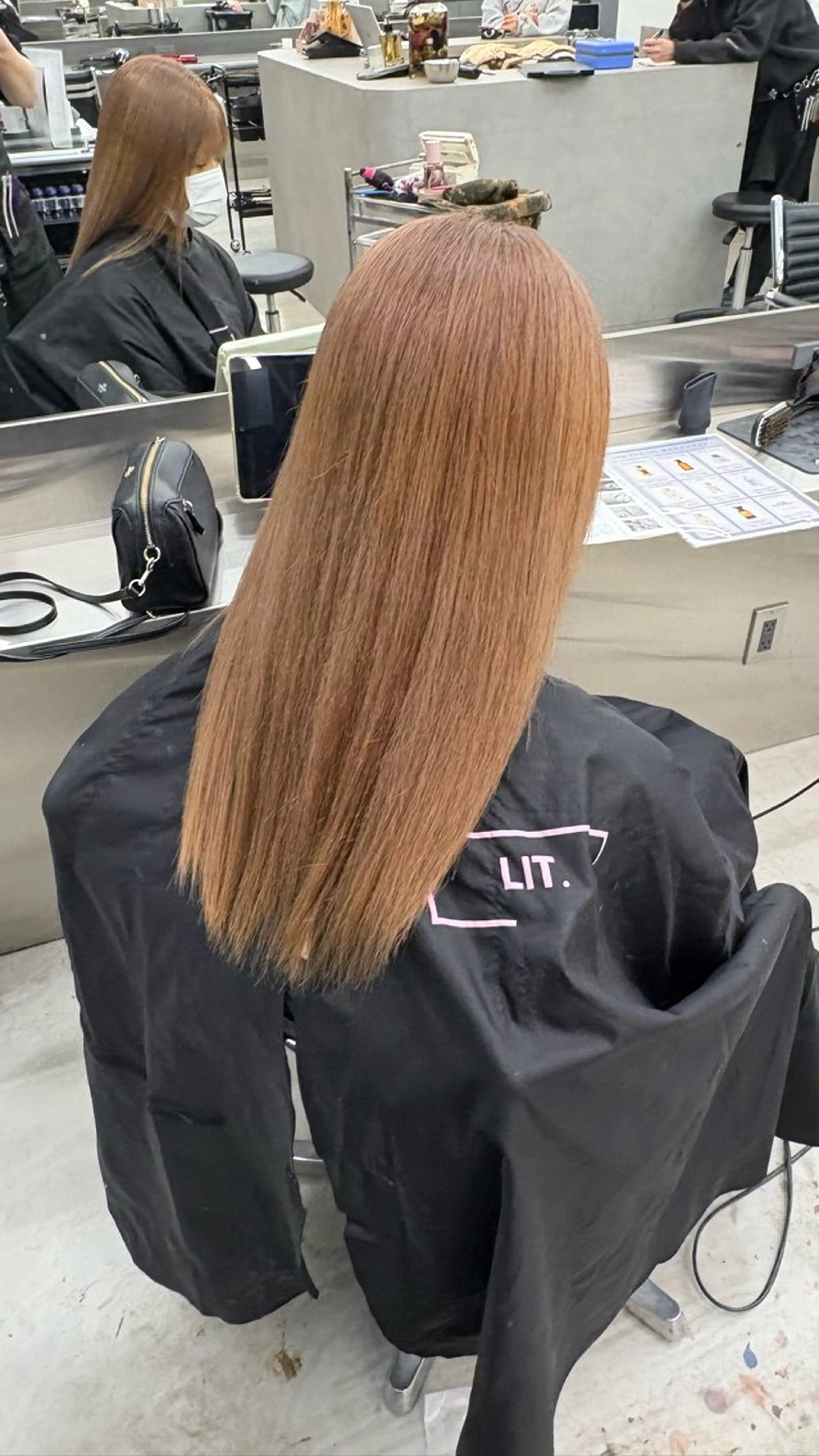 ロング カラー 小森春果/透け感/ ケラスターゼ/艶髪のヘアスタイル