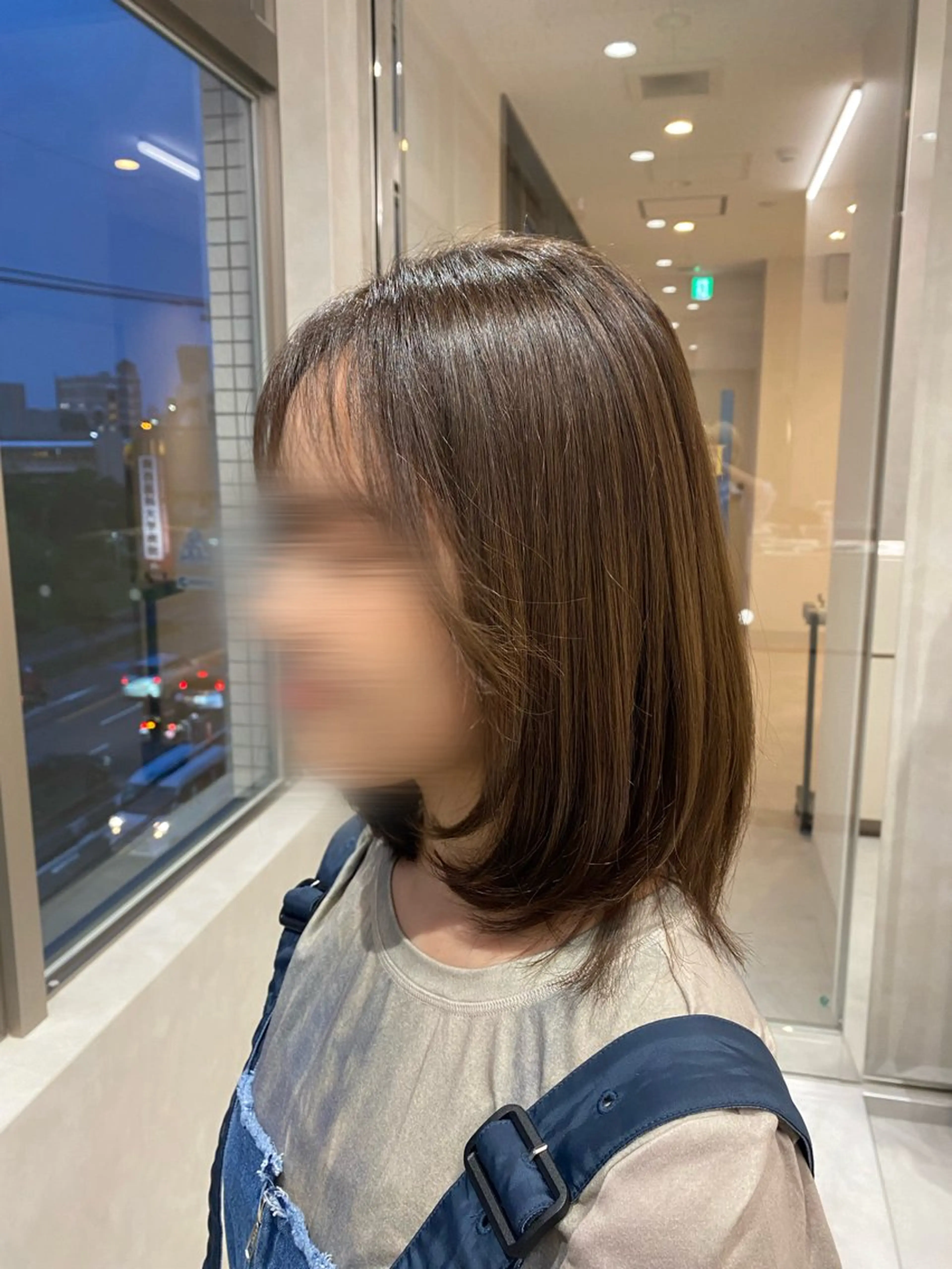 ミディアム カラー ミディアムレイヤー グレージュ 韓国風ヘア レイヤーカット 韓国ヘア・カラー 🩵SHIZUKUのヘアスタイル