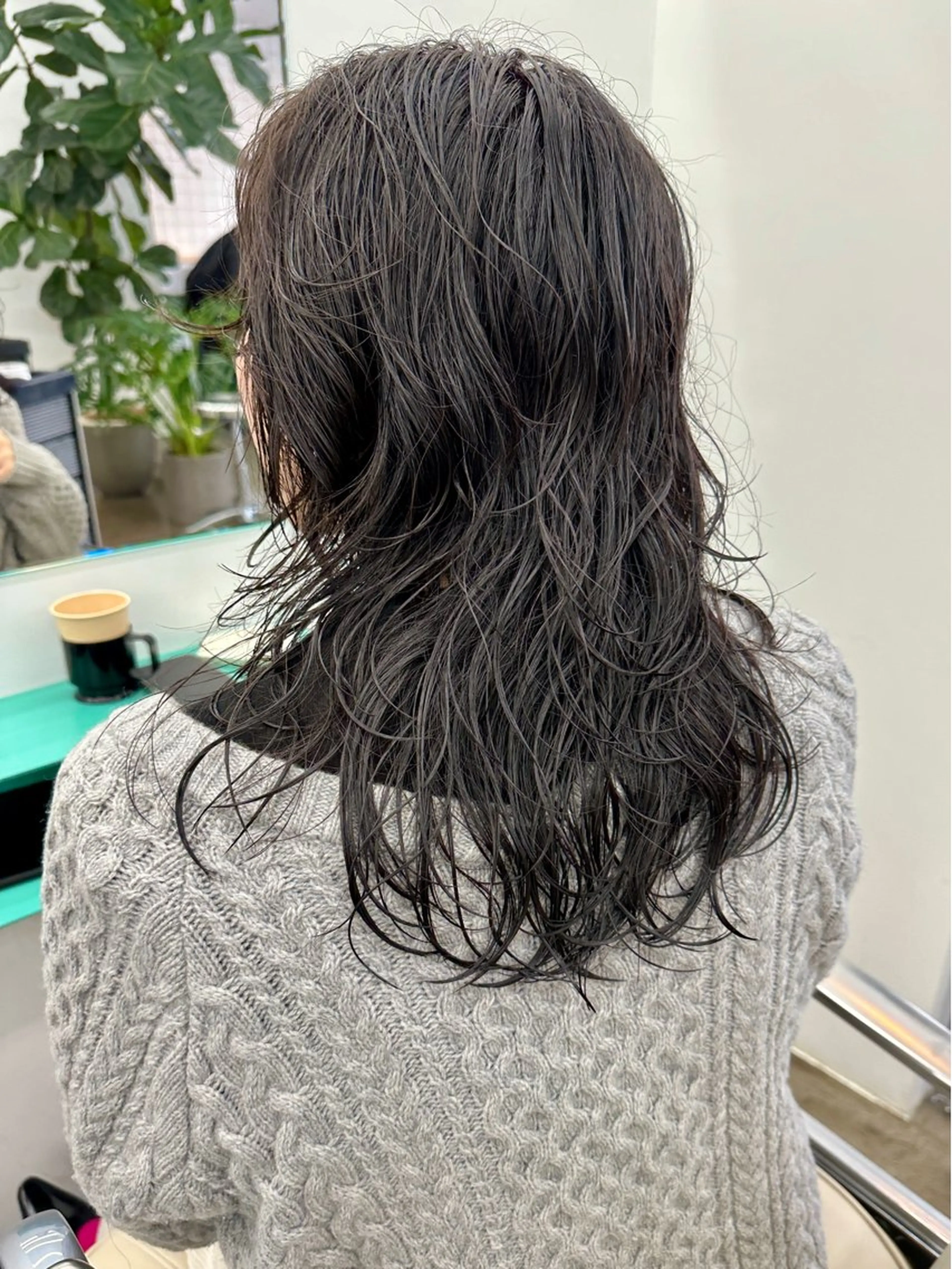 ロング パーマ ロング ニュアンスパーマ カット パーマ トリートメント ボブ/レイヤー/ケア パーマ/リュウタのヘアスタイル