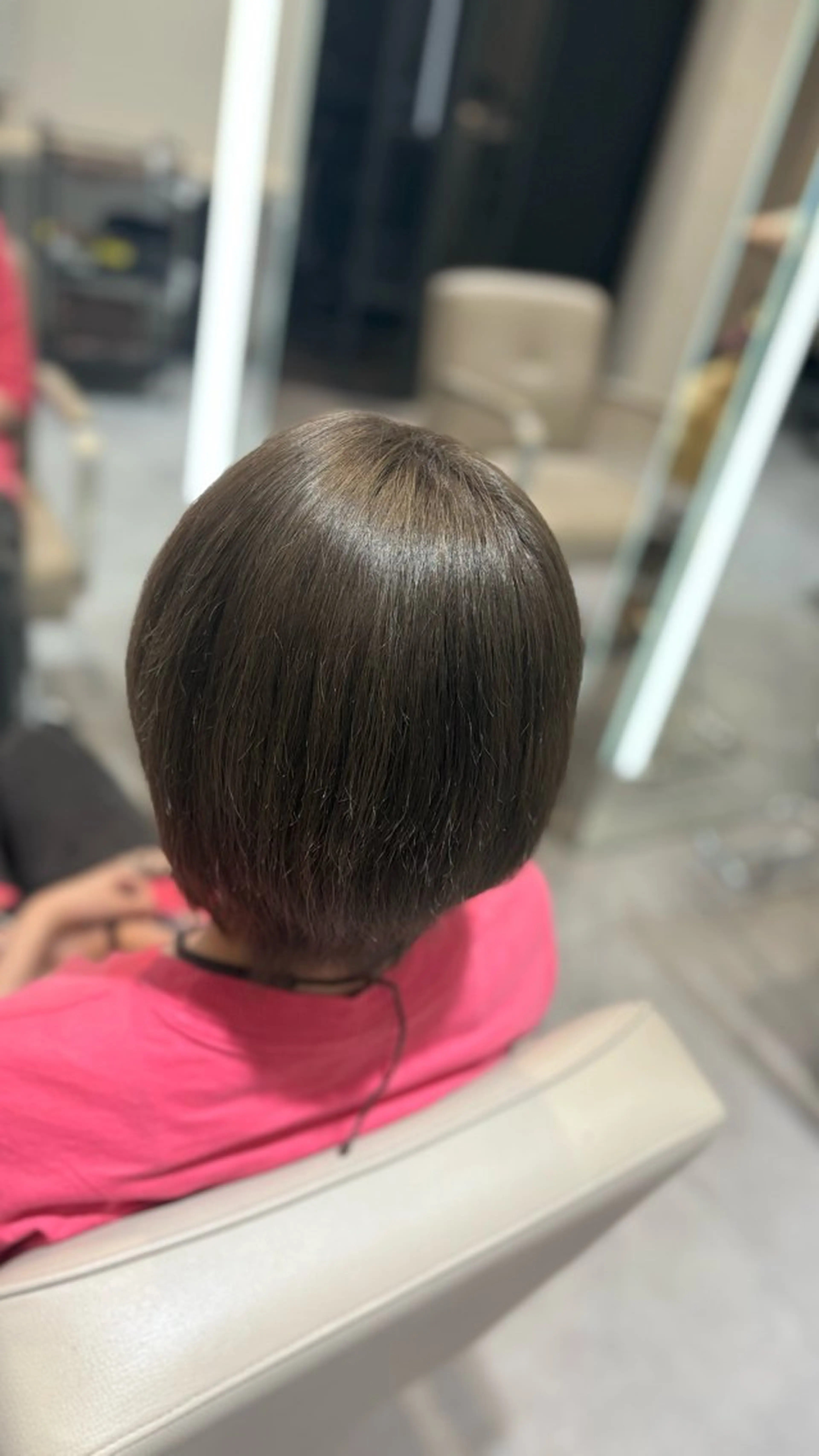 カラー グレージュ 山中 萌百花のヘアスタイル