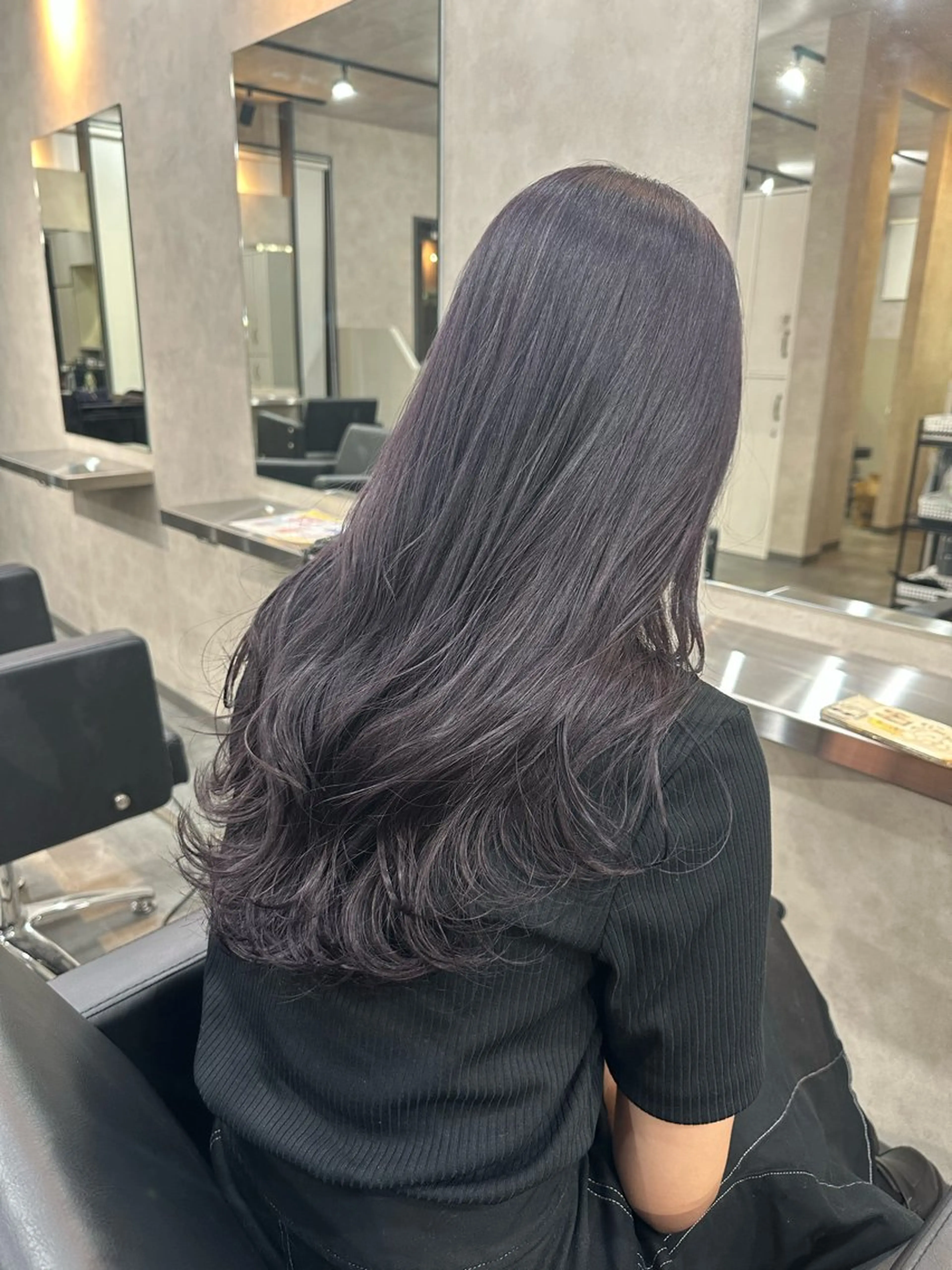 ロング カラー ヘアアレンジ ラベンダーカラー ラベンダーグレー カット ヘアカラー トリートメント JILL by charme所属・小山/透明感カラー/ レイヤー/中茎涼太のヘアスタイル