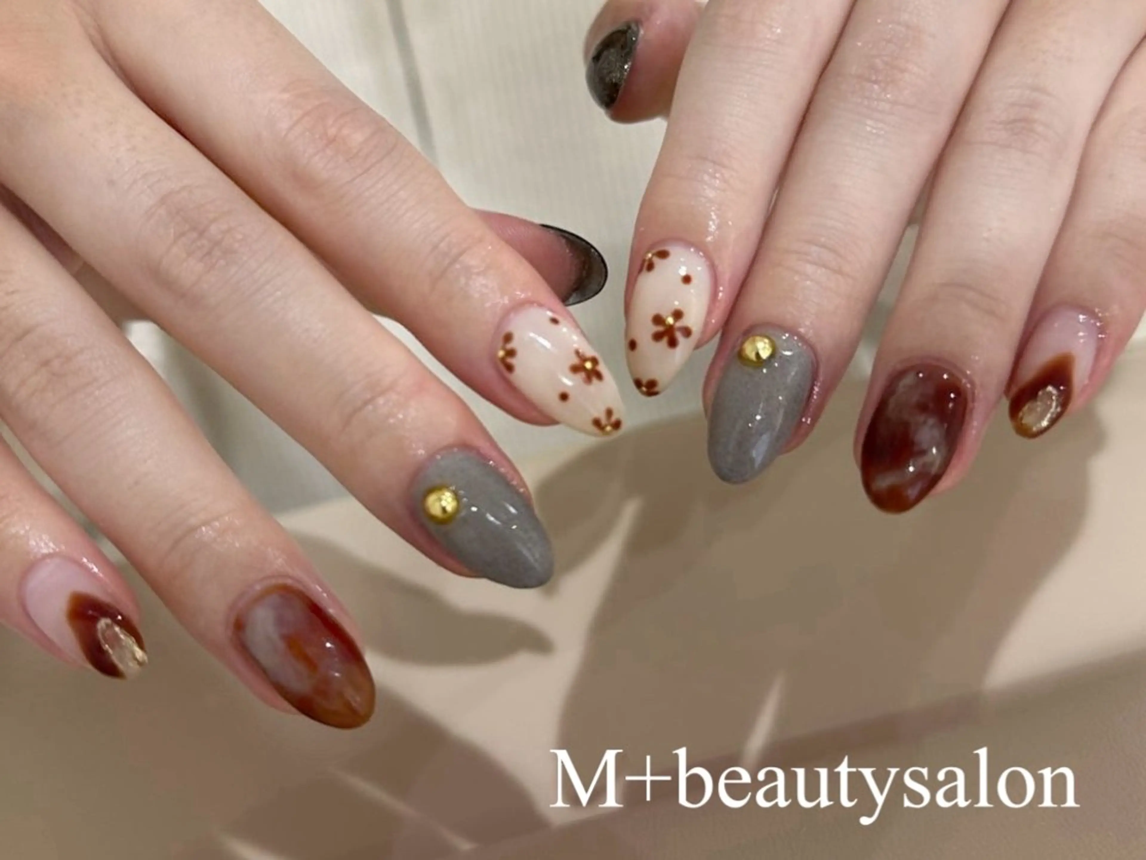 ネイル M+  Beauty Salonのネイルデザイン